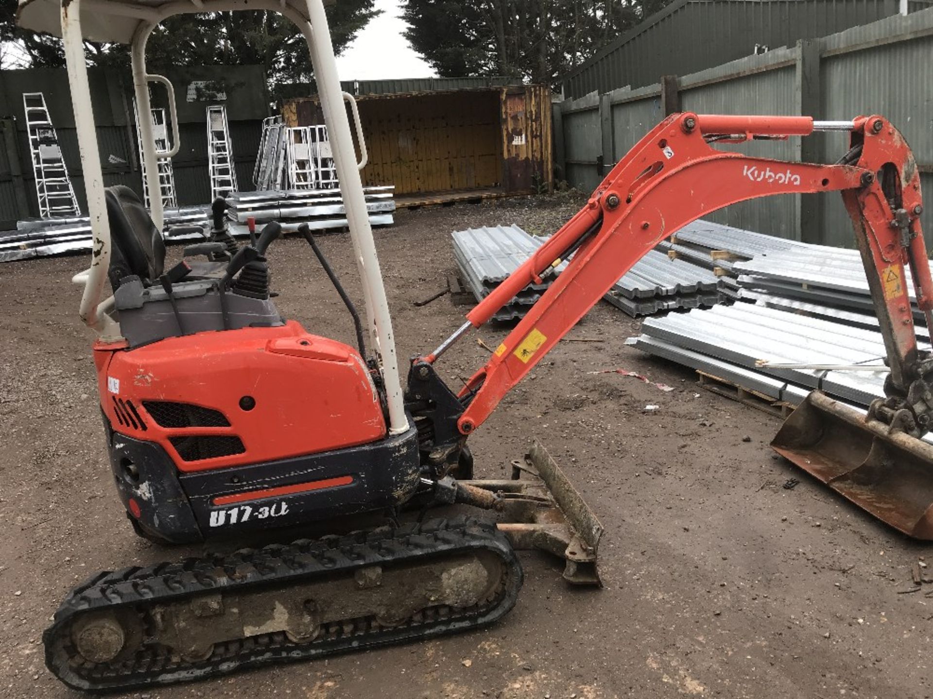 KUBOTA U17-3 EXPANDING TRACKED EXCAVATOR, YR2011, 1NO. BUCKET, 3078REC.HRS, SN: 14805 When tested