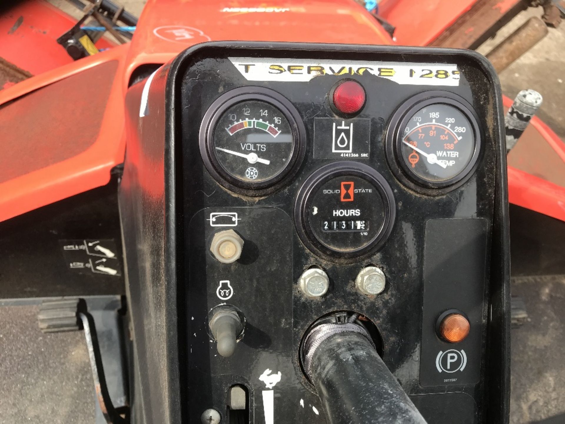 JACOBSEN TRI KING TRIPLE RIDE ON CYLINDER MOWER, KUBOTA ENGINE When tested was seen to run and - Image 4 of 4