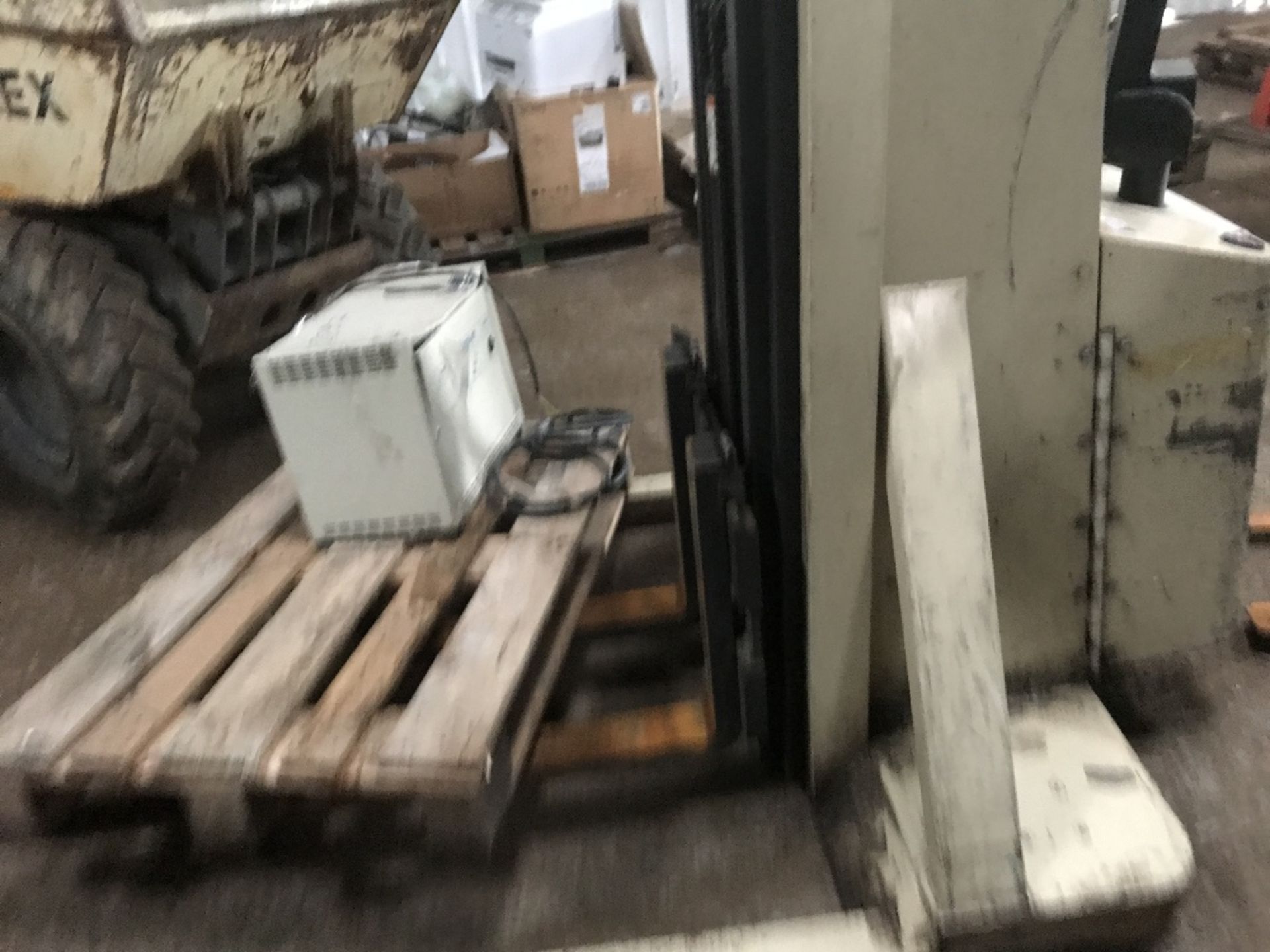 Crown battery pedestrian forklift, yr1999, direct from company liquidation SN:3A108568 When tested