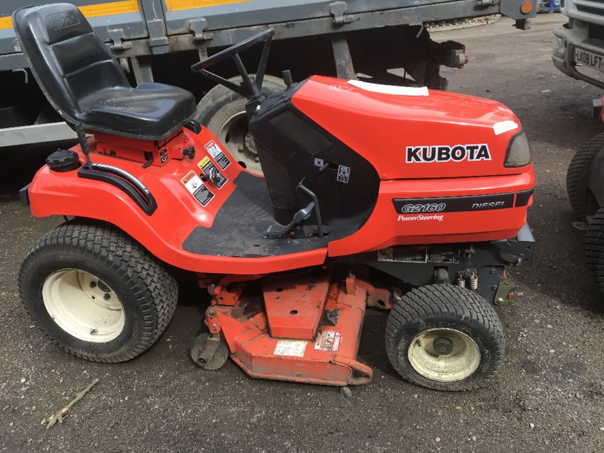 Kubota G2160 diesel mower tractor, reg. EU08 MZV SN: 12402 When tested was seen to run and drive