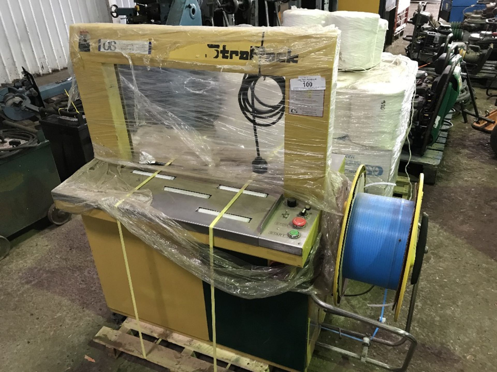 STRAPACK BANDING STATION WITH PALLET OF BANDING MATERIAL NO VAT ON HAMMER PRICE