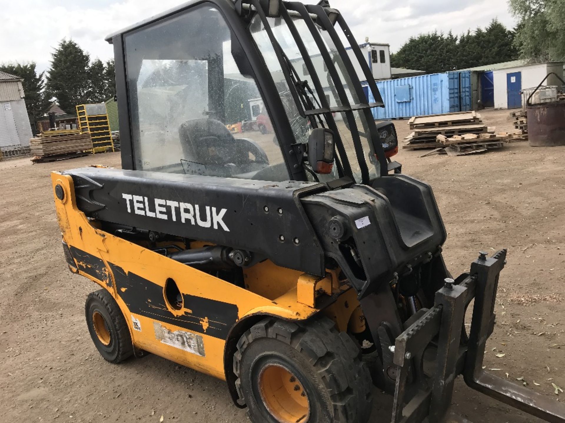 JCB TLT3 TELETRUCK, YEAR 2004, 5810 RECORDED HOURS, 2WD, 3 TONNE LIFT, SERIAL NUMBER :0893227. - Image 6 of 7