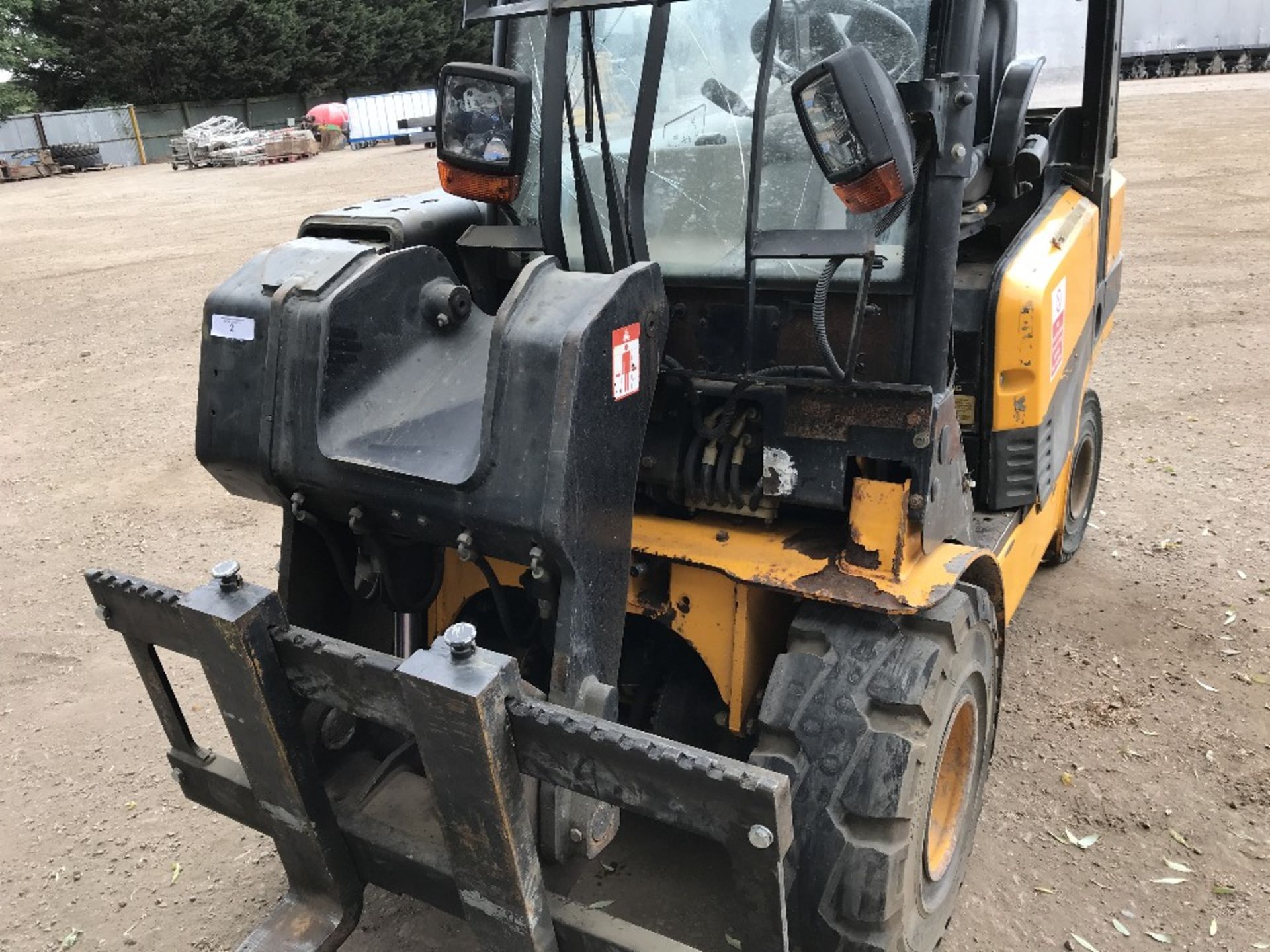 JCB TLT3 TELETRUCK, YEAR 2004, 5810 RECORDED HOURS, 2WD, 3 TONNE LIFT, SERIAL NUMBER :0893227. - Image 5 of 7