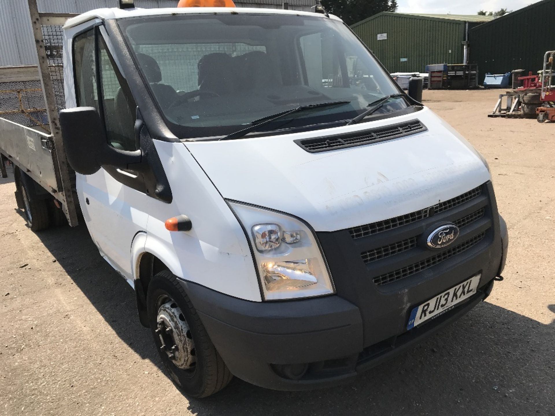 FORD TRANSIT TWIN WHEELED DROPSIDE TRUCK, COMES WITH TAIL LIFT. REGISTRATION: RJ13KXL, 144277 - Image 9 of 12