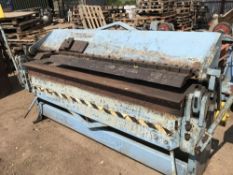 EDWARDS TRUEFOLD 600 MANUAL OPERATED FOLDER, 7FT 6 APPROX TOTAL WIDTH