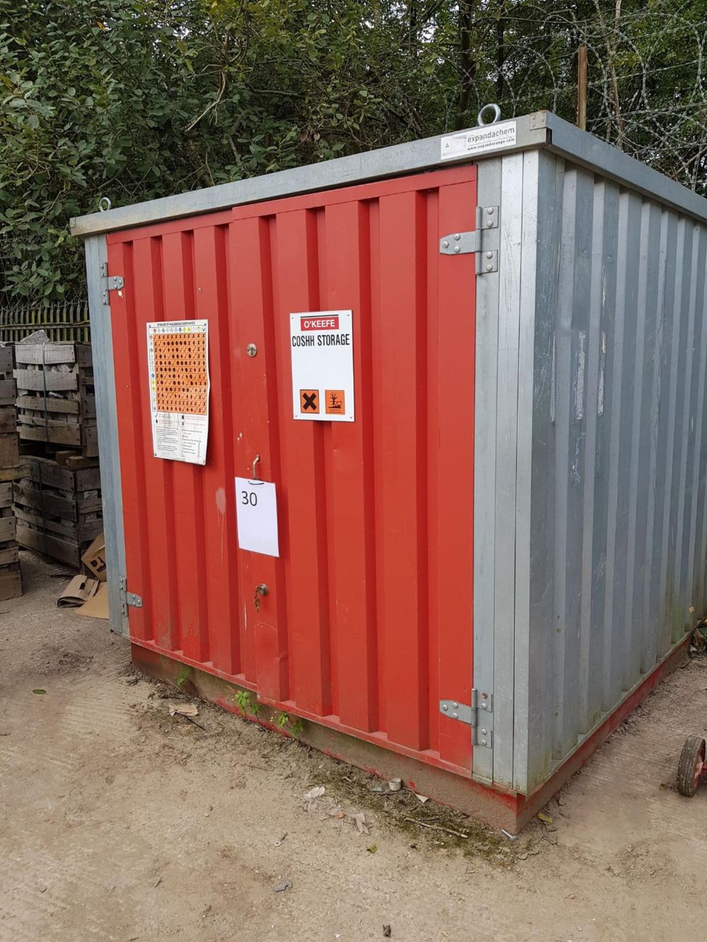 COSHH Store – Red 2.5 x 2.5m…CONTENTS NOT INCLUDED NB: Containers/cabins will be single stacked, - Image 3 of 4