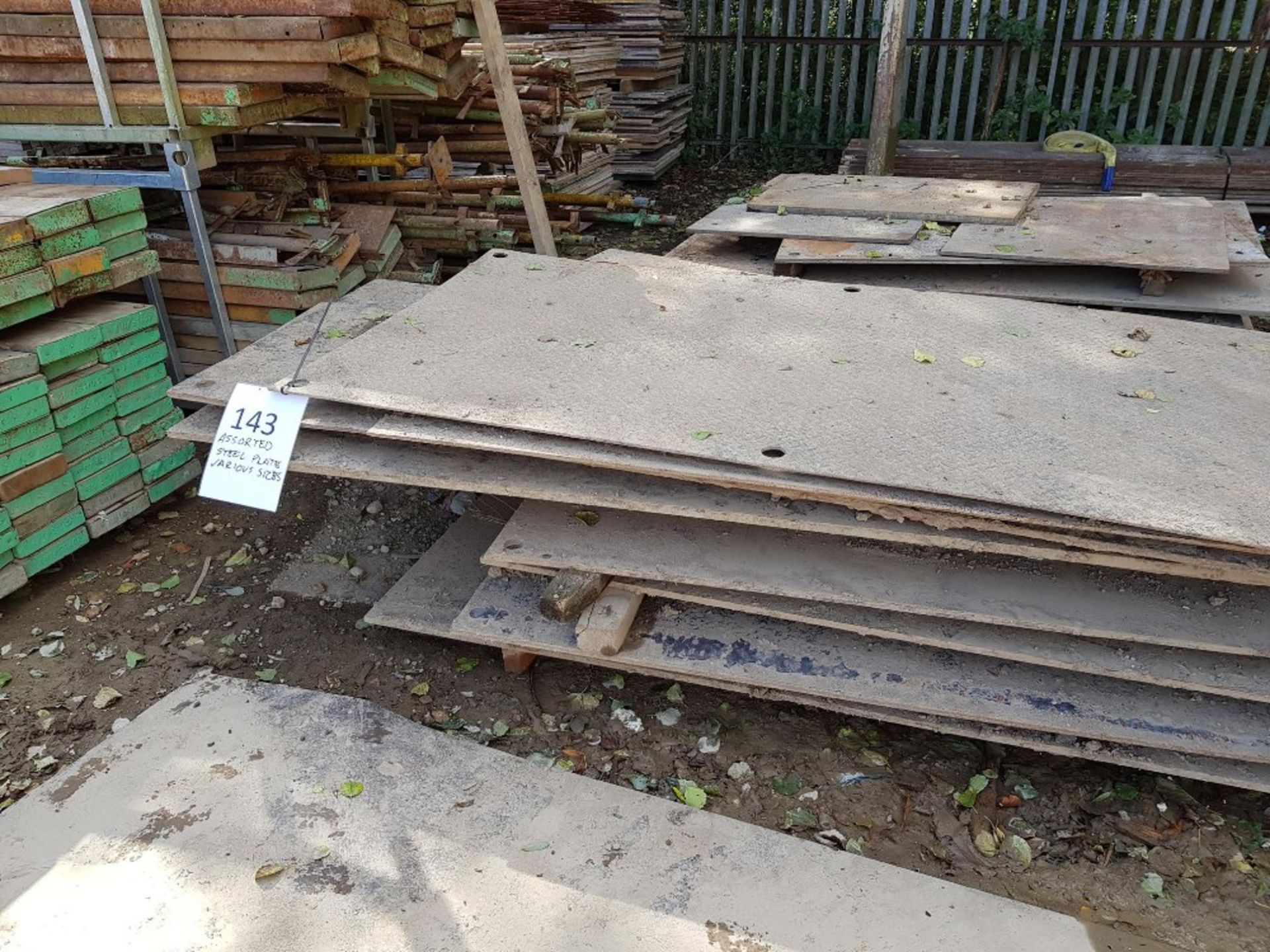 Assorted bundles of Steel Plate - Various sizes and off cuts LOT LOCATION: TN14 6EP. OKEEFE