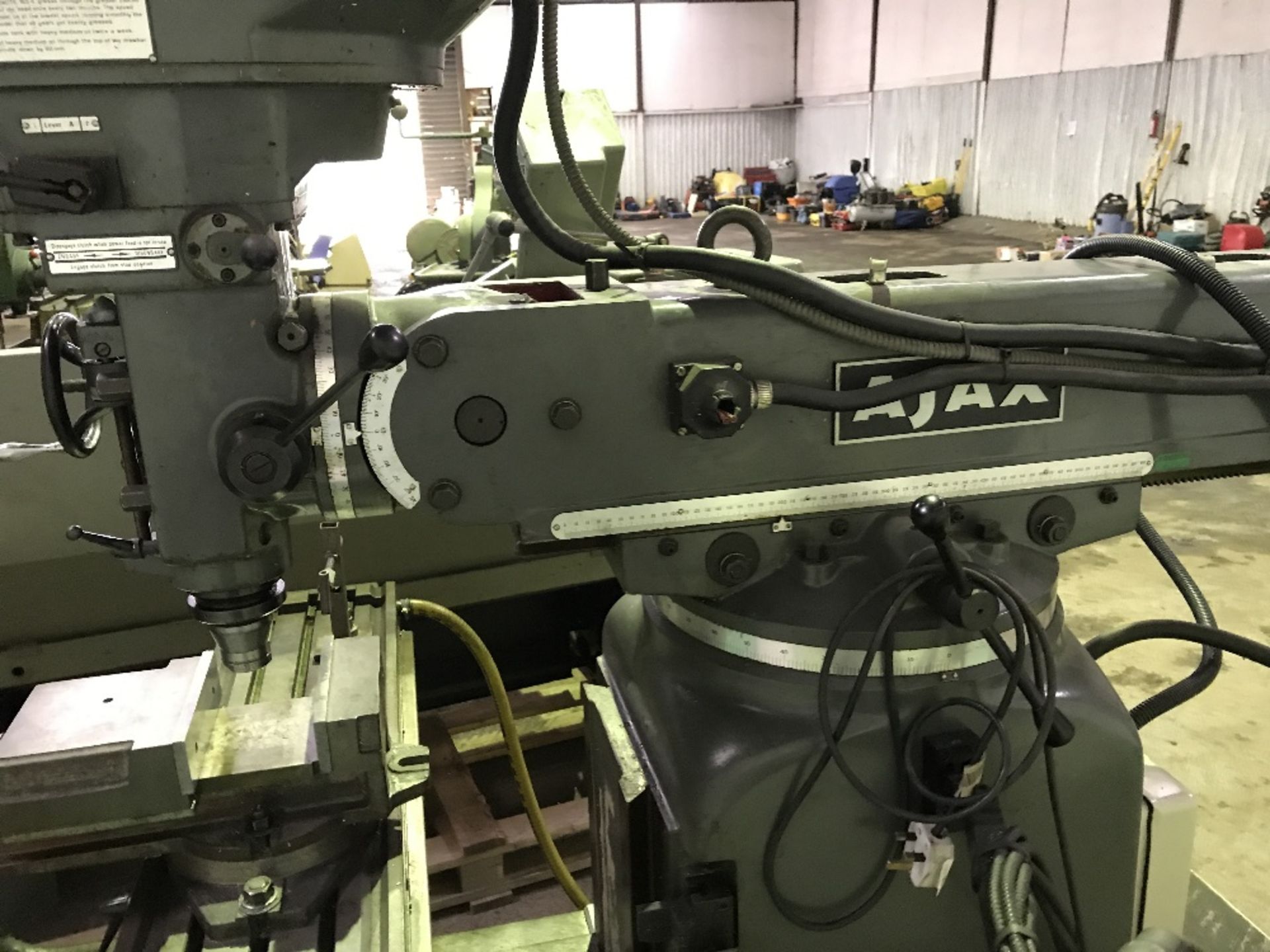AJAX TURRET MILLING MACHINE WITH HEIDENHAIN XYZ CONTROL UNIT SN: 30438B46252 Sourced directly from a - Image 2 of 9