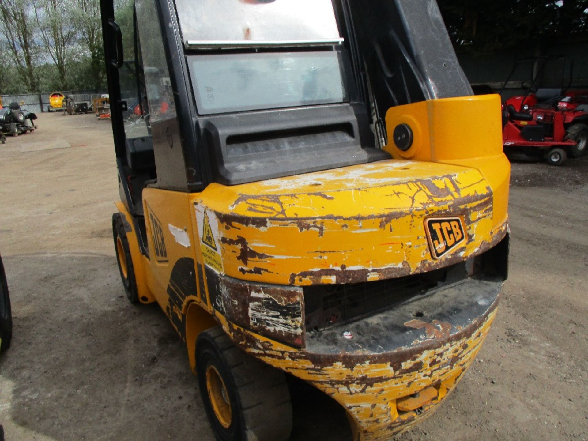 JCB TLT30 TELETRUCK 2WD YEAR 2007 SN:972569N 8291 REC HRS WHEN TESTED WAS SEEN TO DRIVE, STEER, LIFT - Image 3 of 6
