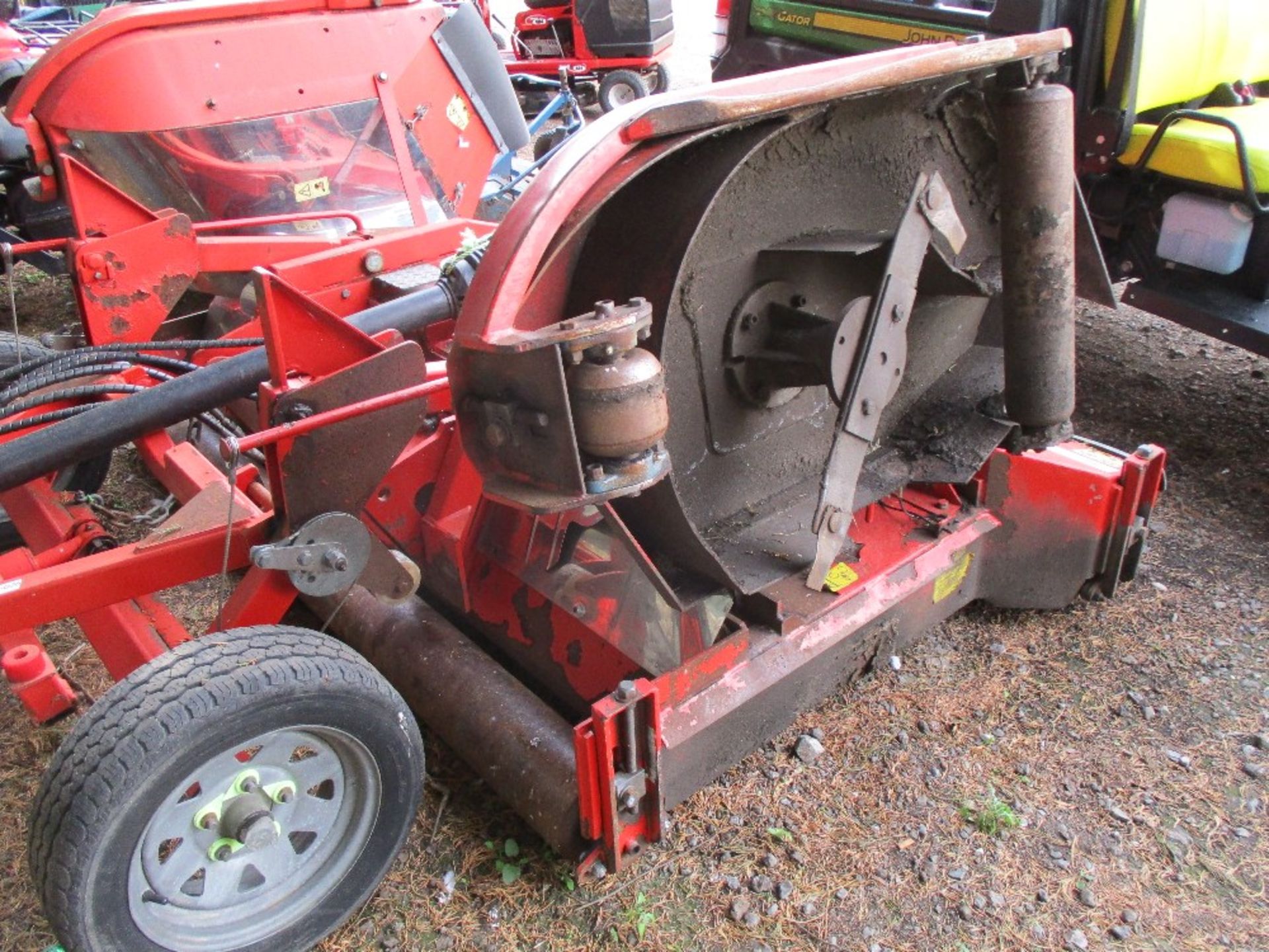 TRIMAX STEALTH S2 340 TOWED BATWING ROLLER MOWER YEAR 2010 APPROX - Image 4 of 6