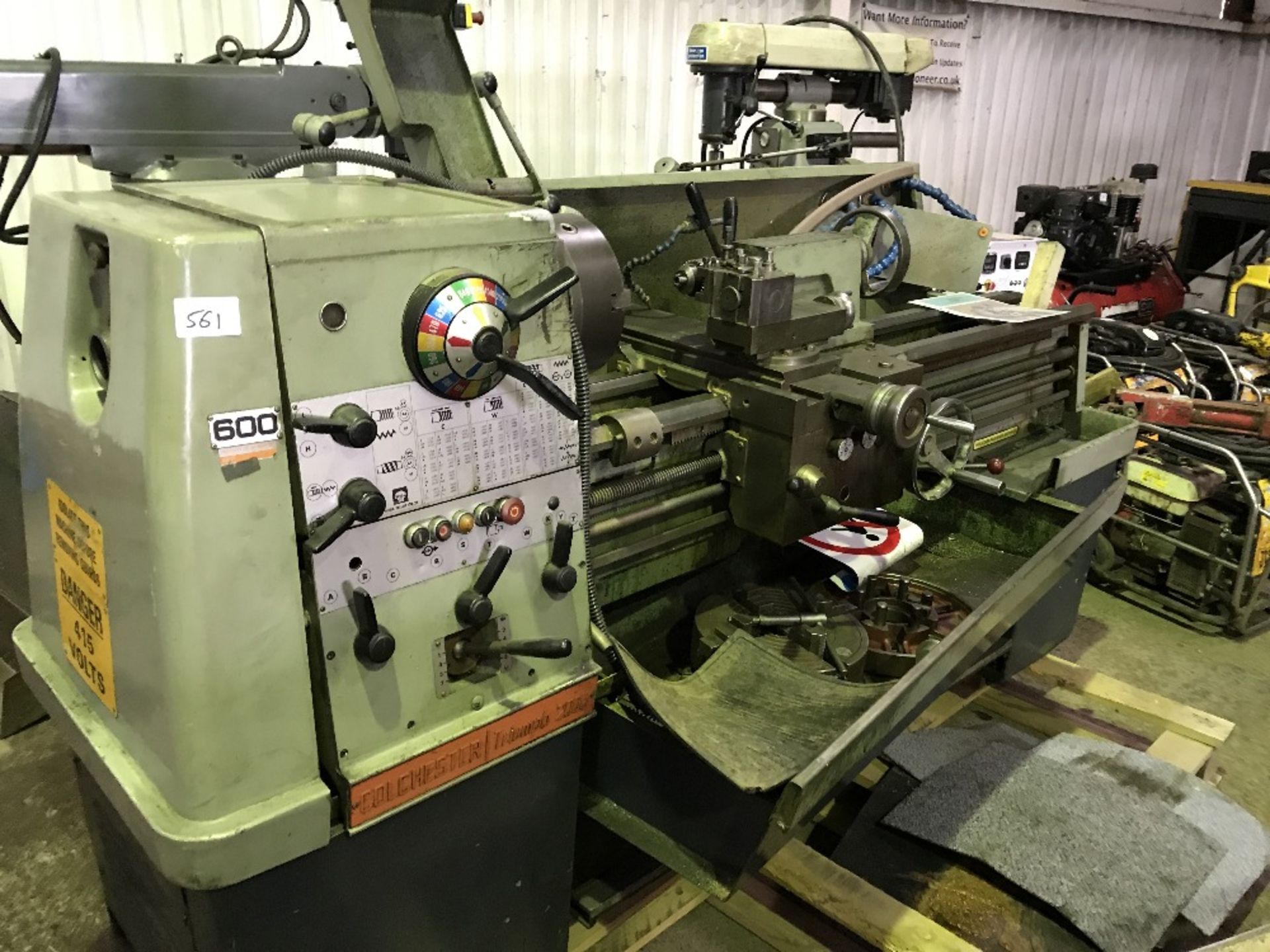 COLCHESTER TRIUMPH 2000 LATHE...600 WITH SOME TOOLING AS SHOWN Sourced directly from a small sized