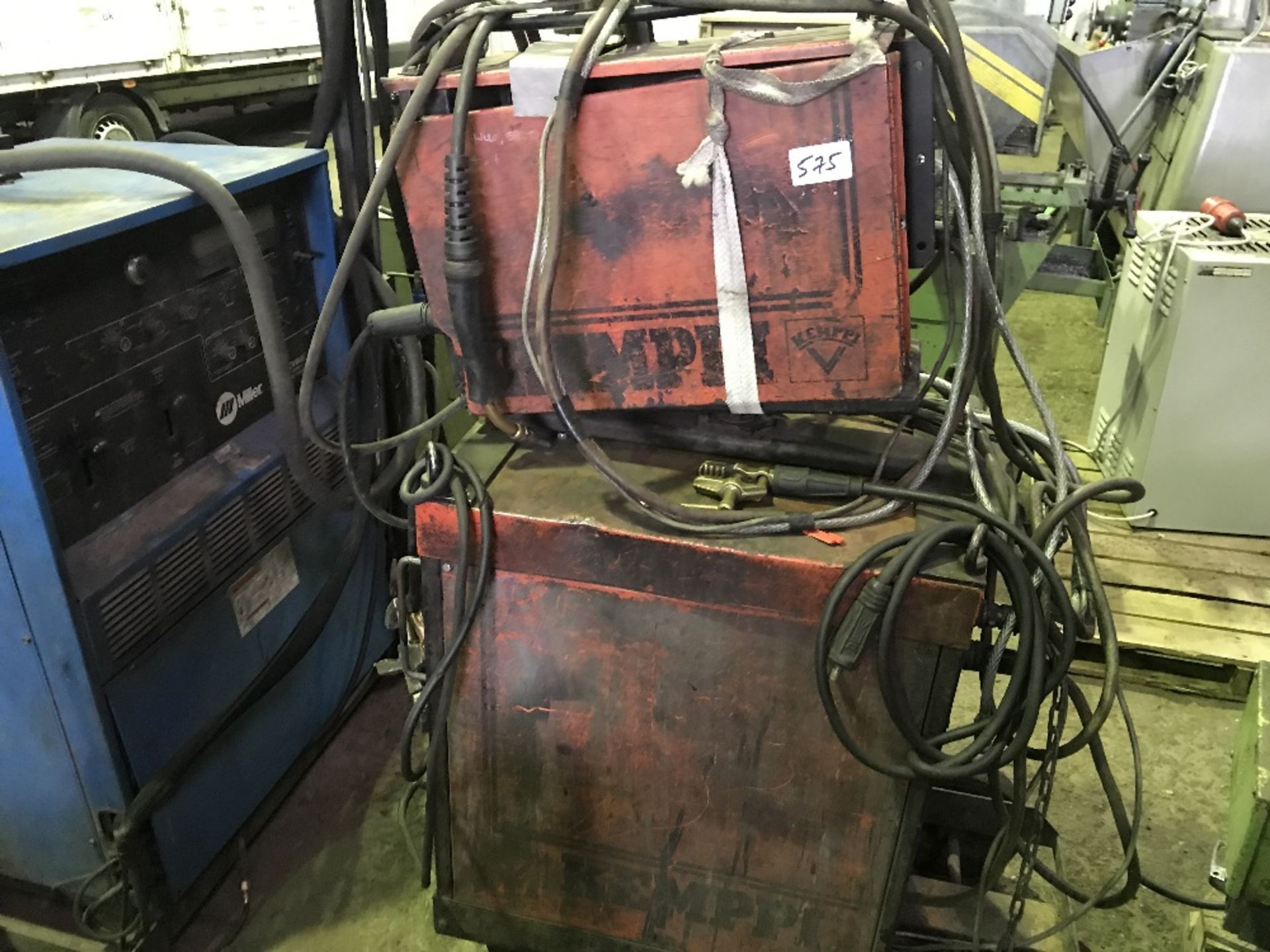 KEMPII MIG WELDER WITH WIRE FEED HEAD, SOURCED FROM COMPANY LIQUIDATION