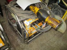 JCB BEAVER PACK C/W HOSE AND GUN, LATE TYPE