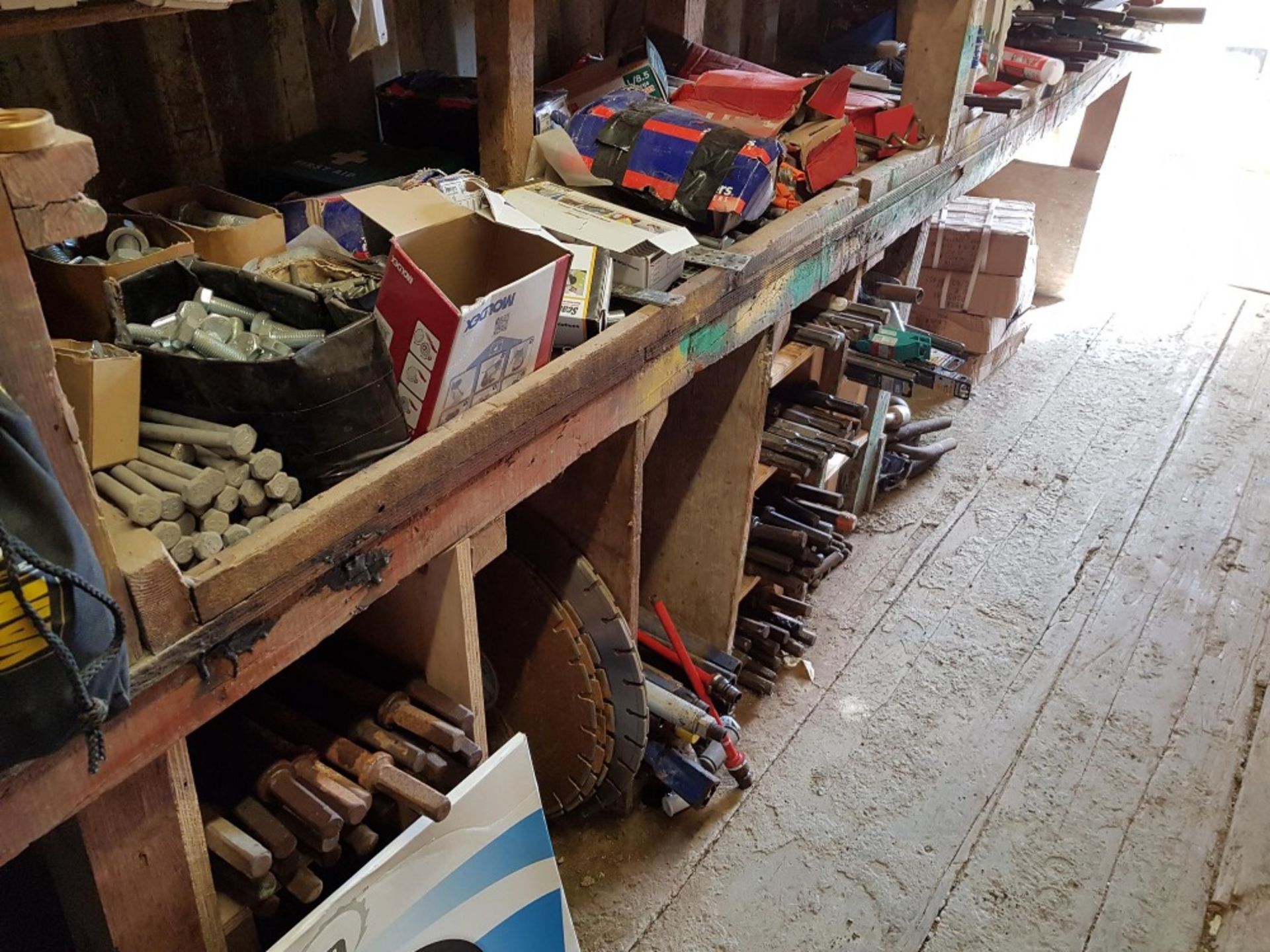 Small Tools hand tools and tool accessories LOT LOCATION: TN14 6EP. OKEEFE STORAGE YARD, 2 Main - Image 4 of 8