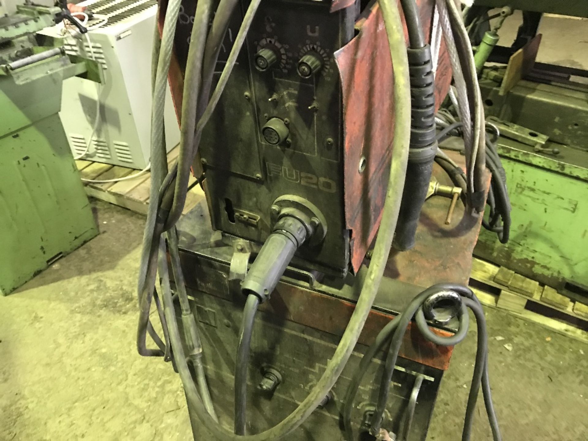 KEMPII MIG WELDER WITH WIRE FEED HEAD, SOURCED FROM COMPANY LIQUIDATION - Image 2 of 4