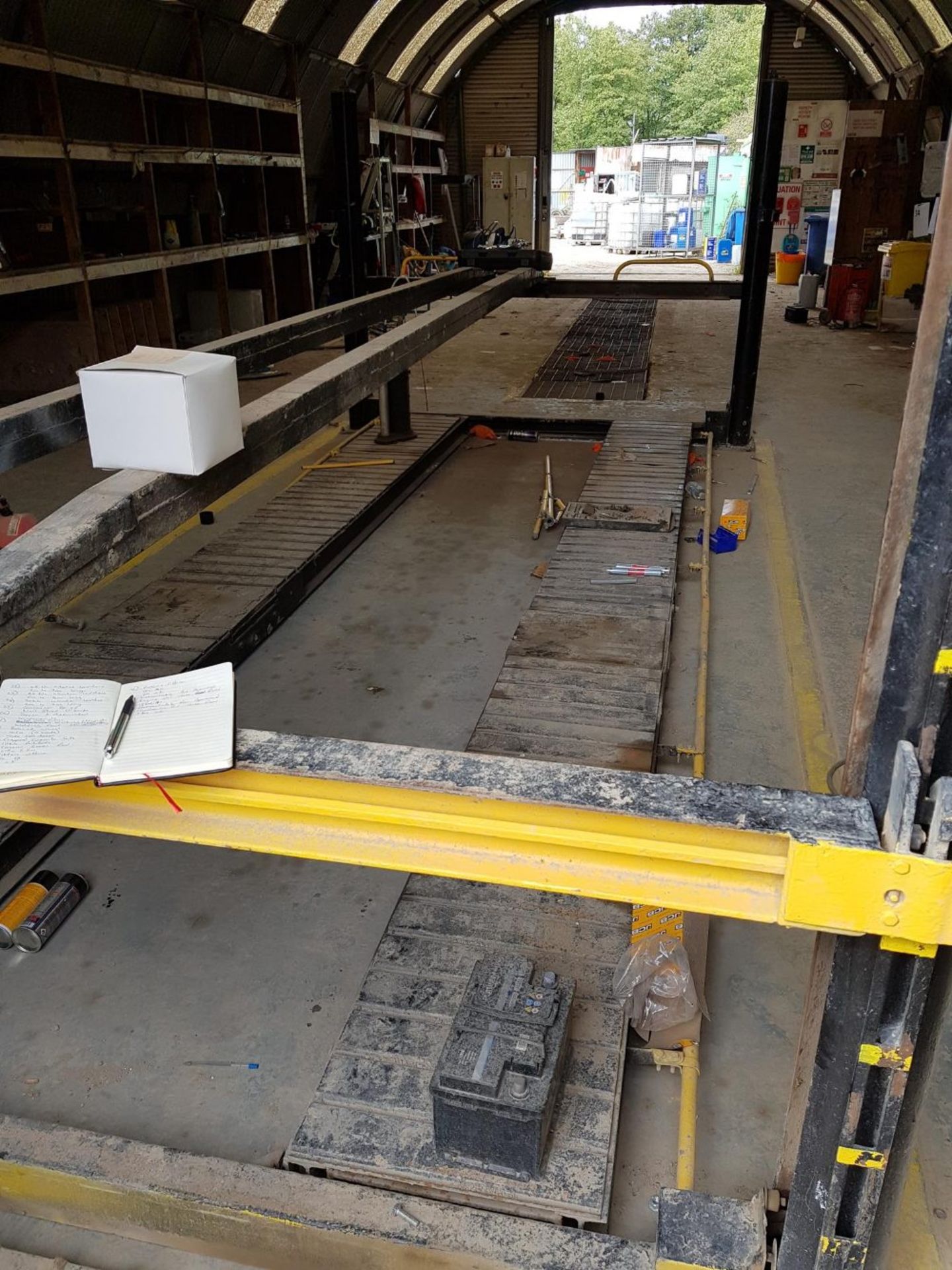 Bradbury 3T Car Lift - 6m long NB: Will be disconnected from the mains supply. Buyer responsible for - Image 2 of 7