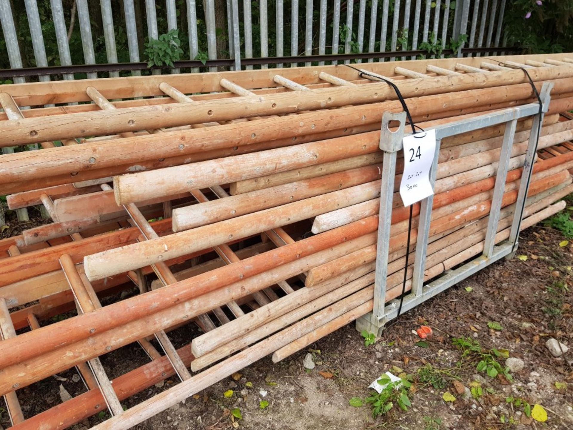 30No Wooden Ladders – 2m to 7m long LOT LOCATION: 2 Main Road, Sundridge, Nr Sevenoaks, Kent. TN14 - Image 2 of 3