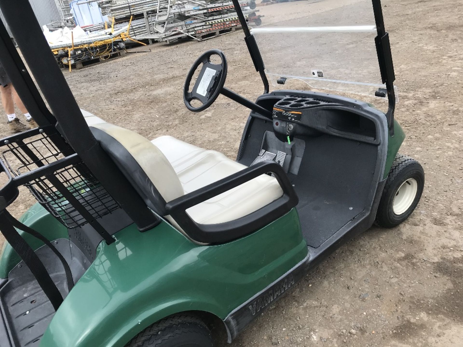 YAMAHA PETROL ENGINED GOLF BUGGY, WHEN TESTED WAS SEEN TO DRIVE, STEER AND BRAKE..SEE VIDEO - Image 2 of 4