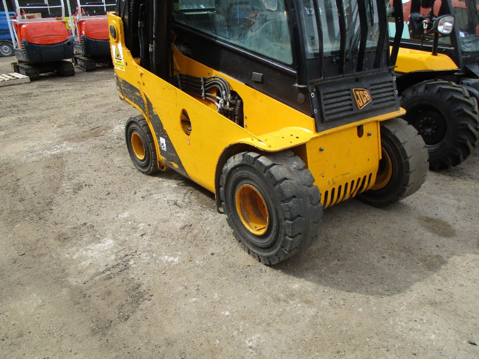 JCB TLT30 TELETRUCK 2WD YEAR 2007 SN:972569N 8291 REC HRS WHEN TESTED WAS SEEN TO DRIVE, STEER, LIFT - Image 4 of 6