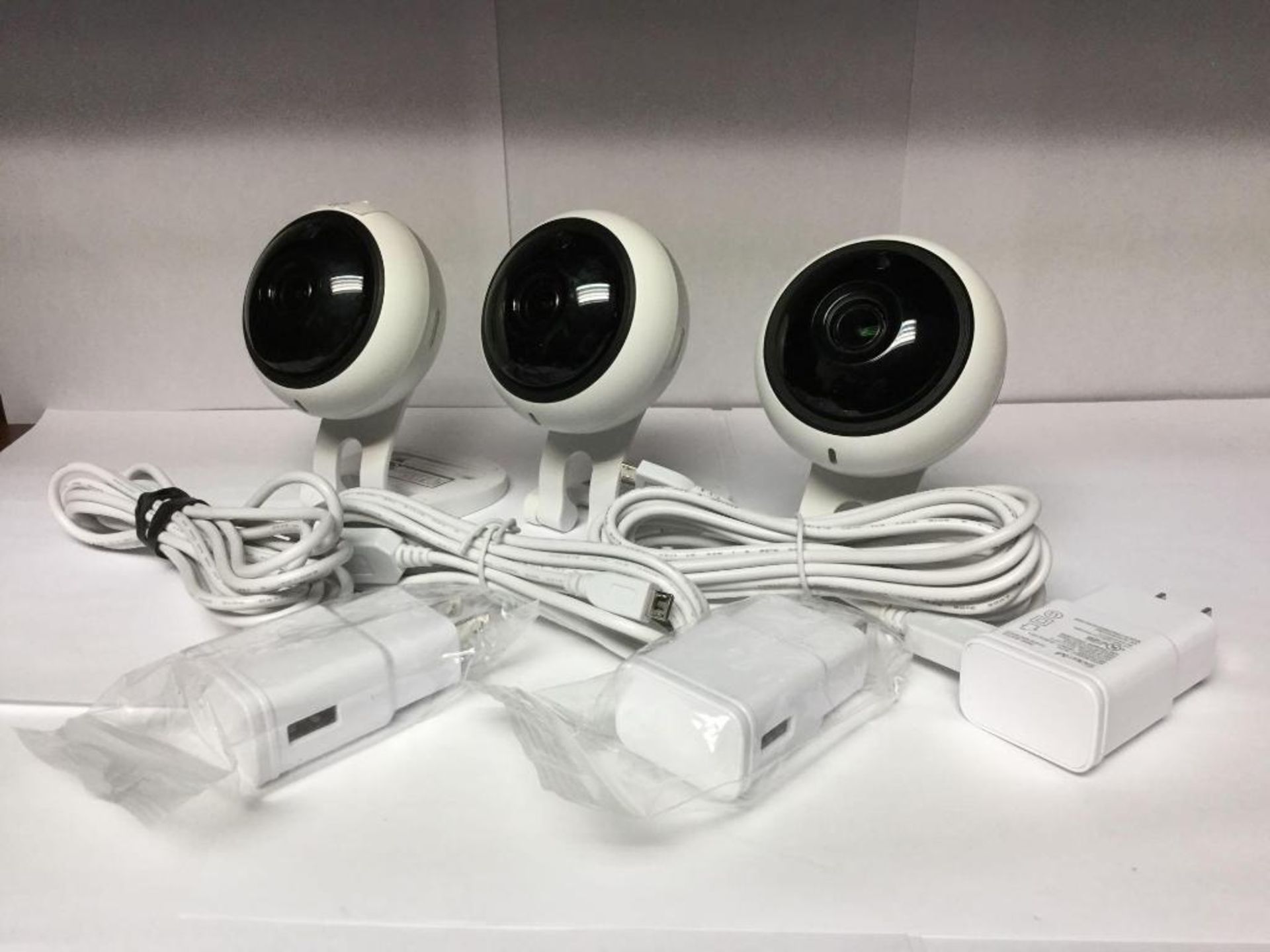 Lot of 3 SNH-V6431BN - Samsung Wisenet 1080P Full HD Wi-Fi Smartcam