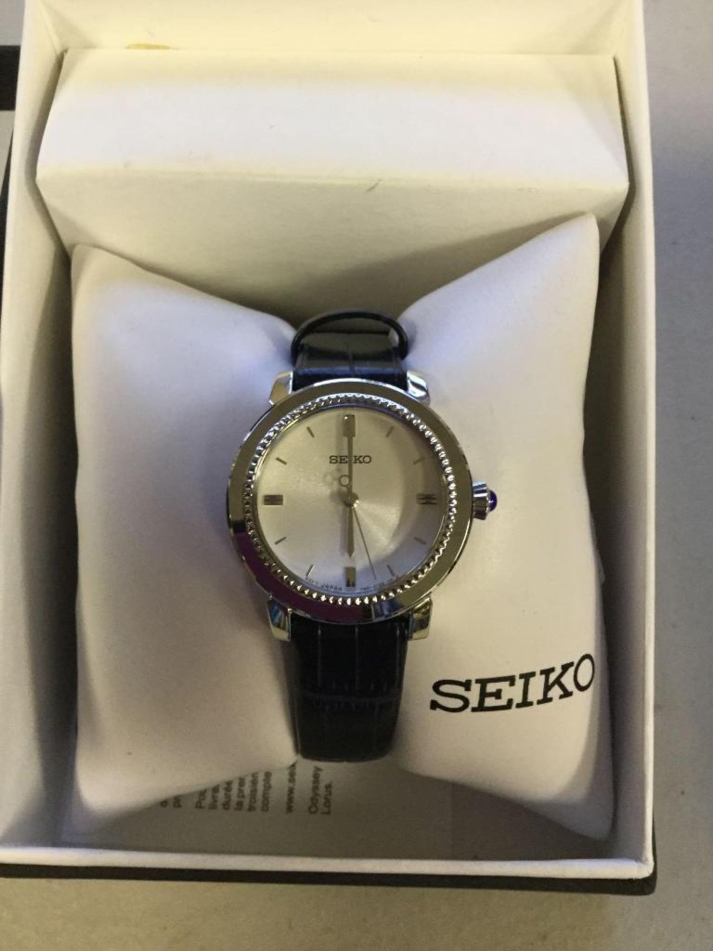 Ladies Seiko Watch with black Leather band and Case - Image 2 of 2