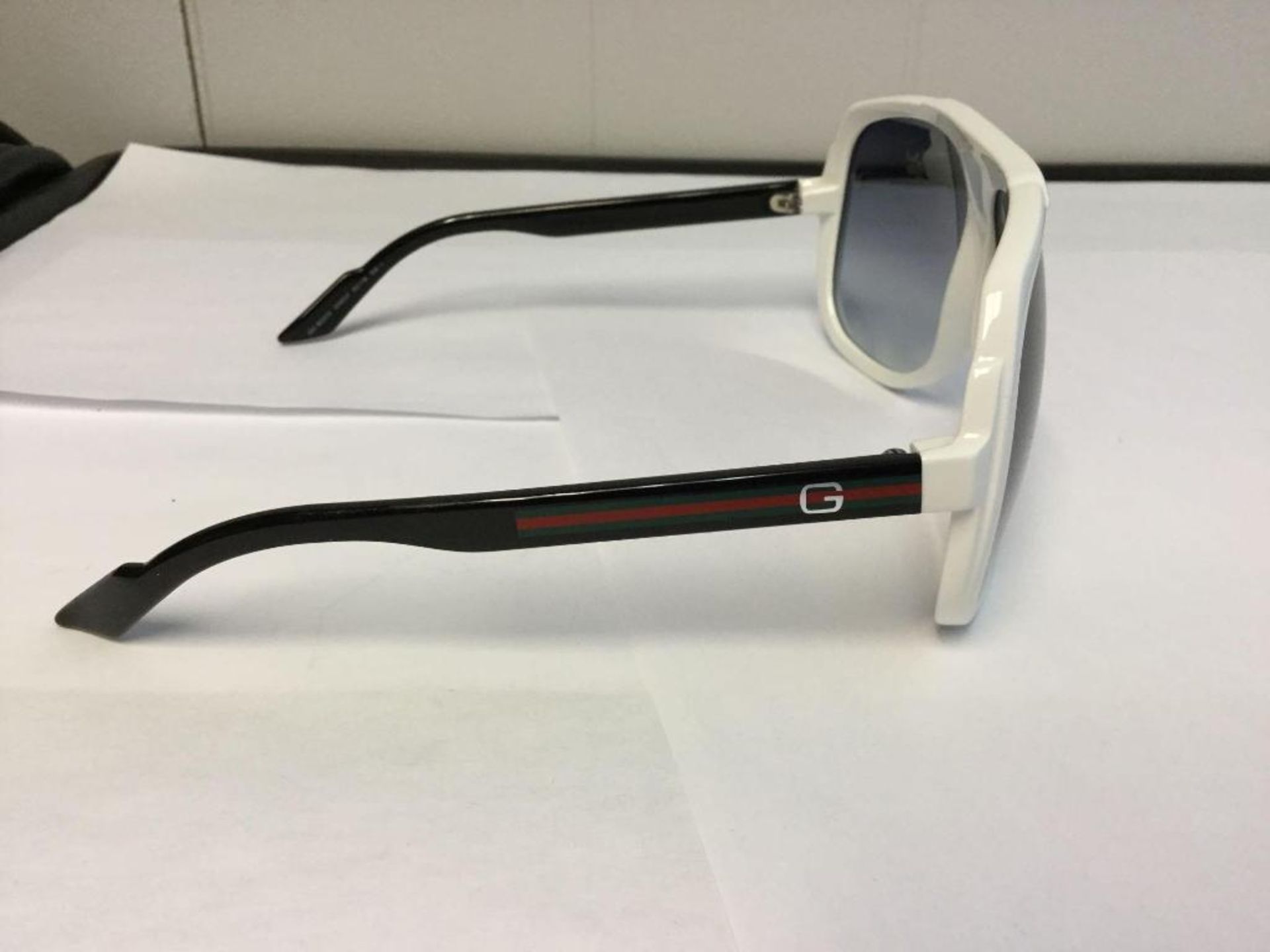 Gucci Sunglasses with Case - Image 2 of 3