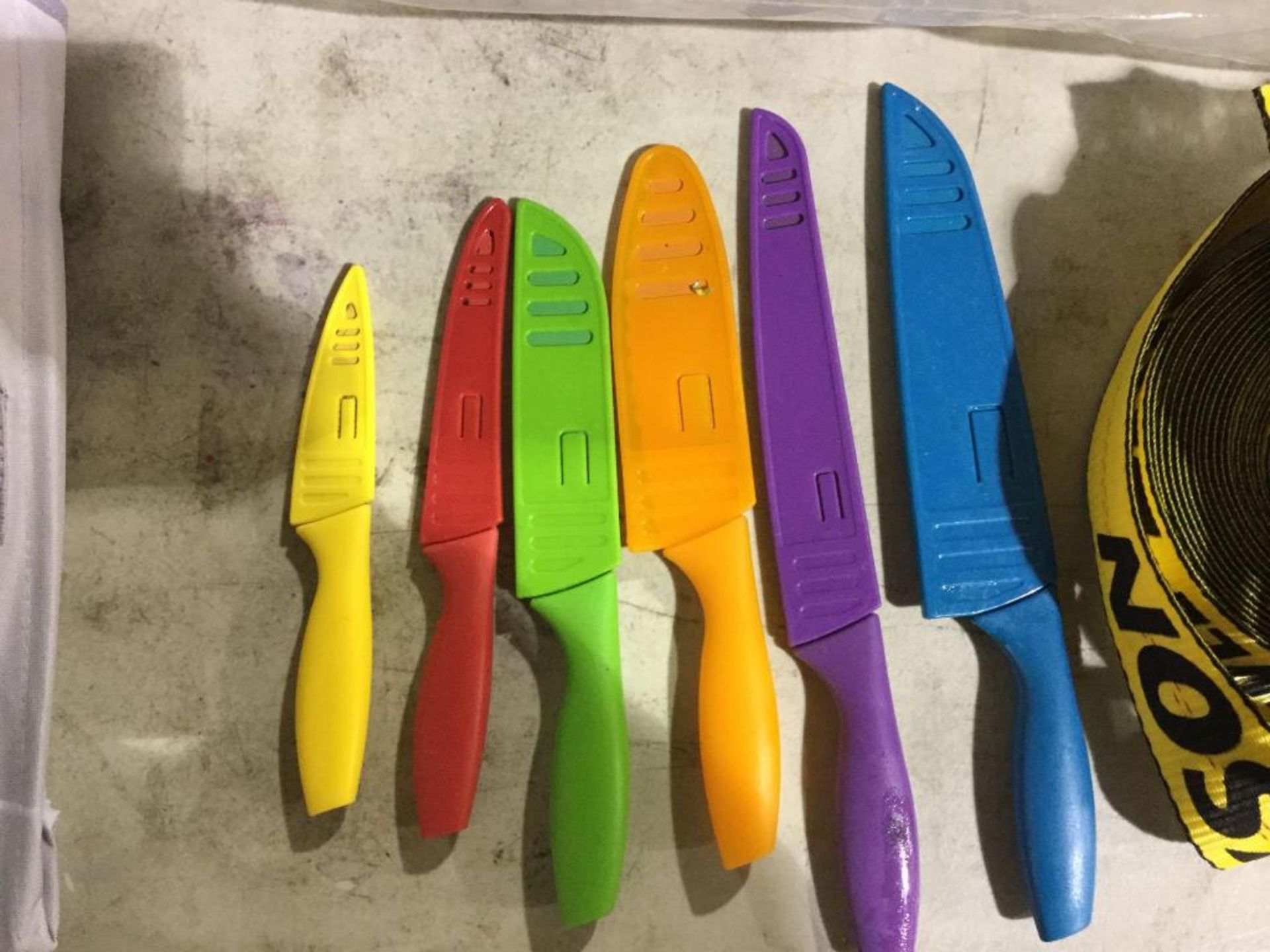 set of 6 Tomodachi Knives
