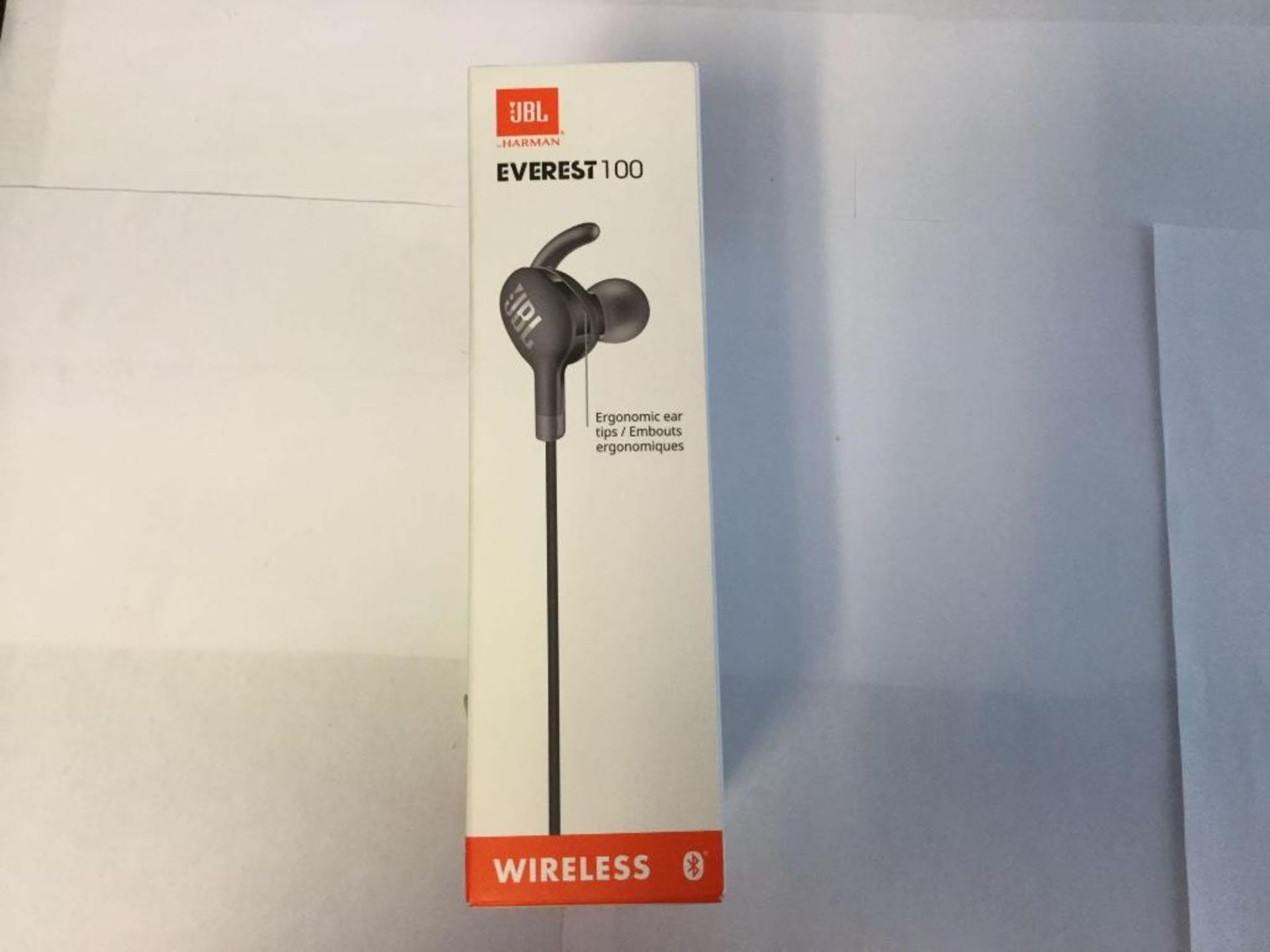 JBL Everlast 100 In-Ear Wireless Bluetooth Headphones - Image 2 of 4