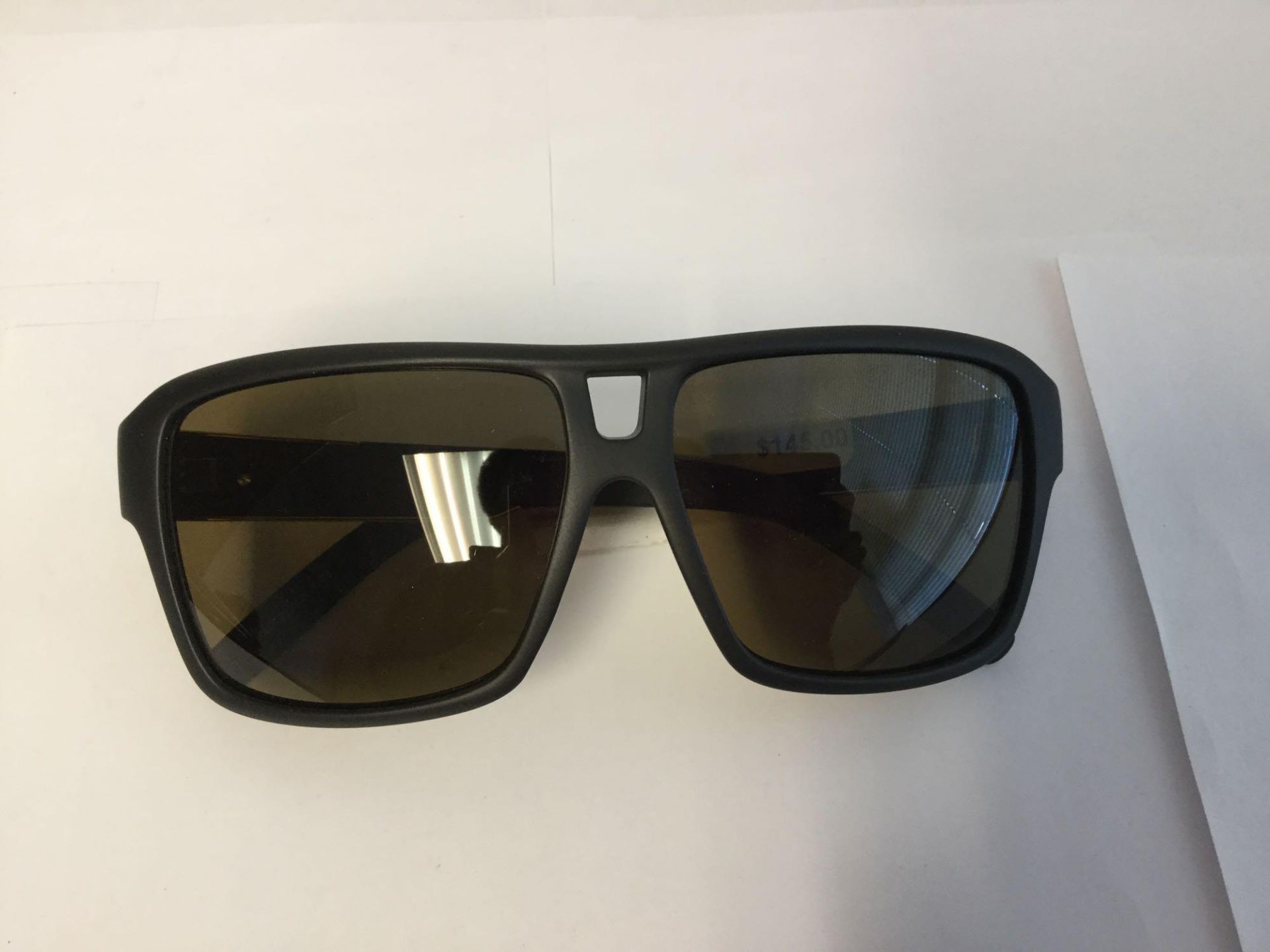 Dragon Alliance Sunglasses with Box and Bag value $ 145 - Image 2 of 4