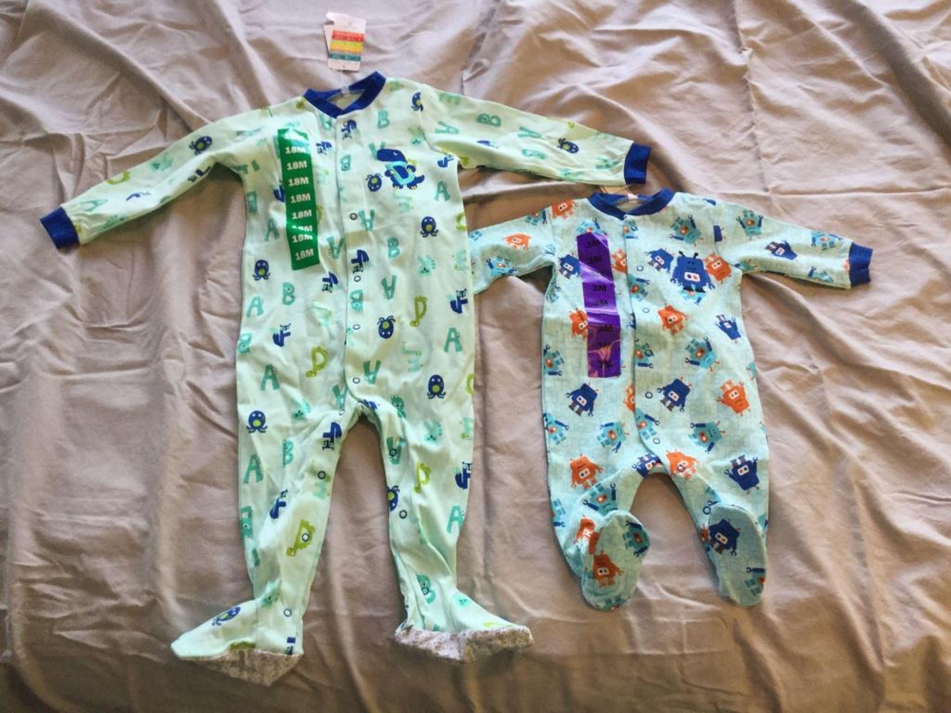 Lot of 2 Baby Sleepers size 3 M and 18 M