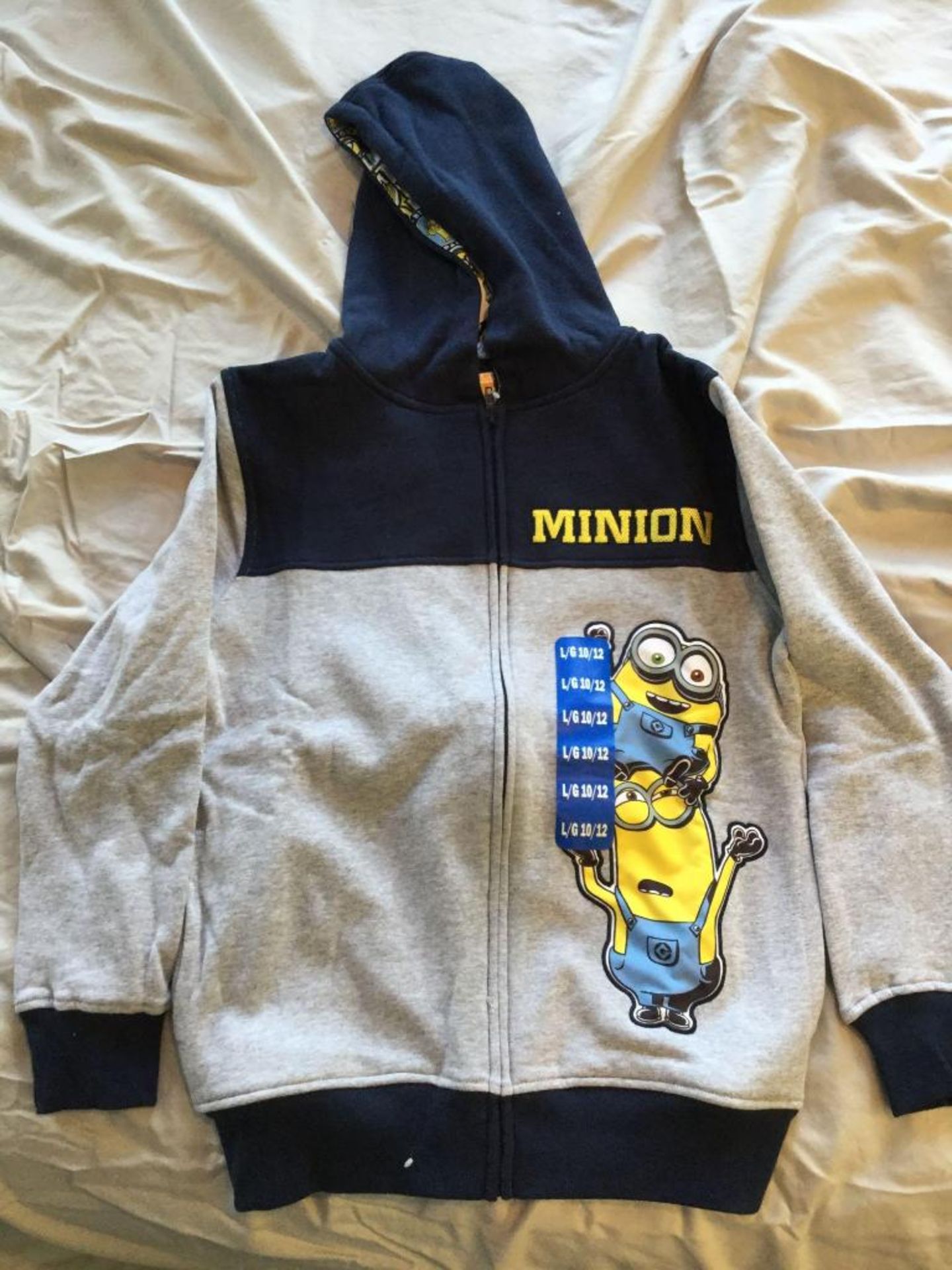 Kids Hoodie - Minion - size 10/12