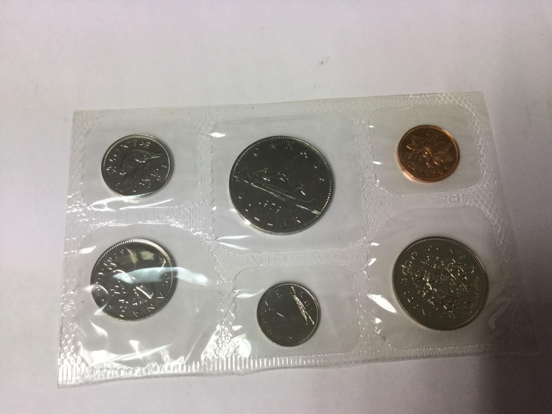 Royal Canadian Mint- 1979 Specimen set with Envelope - Image 2 of 3