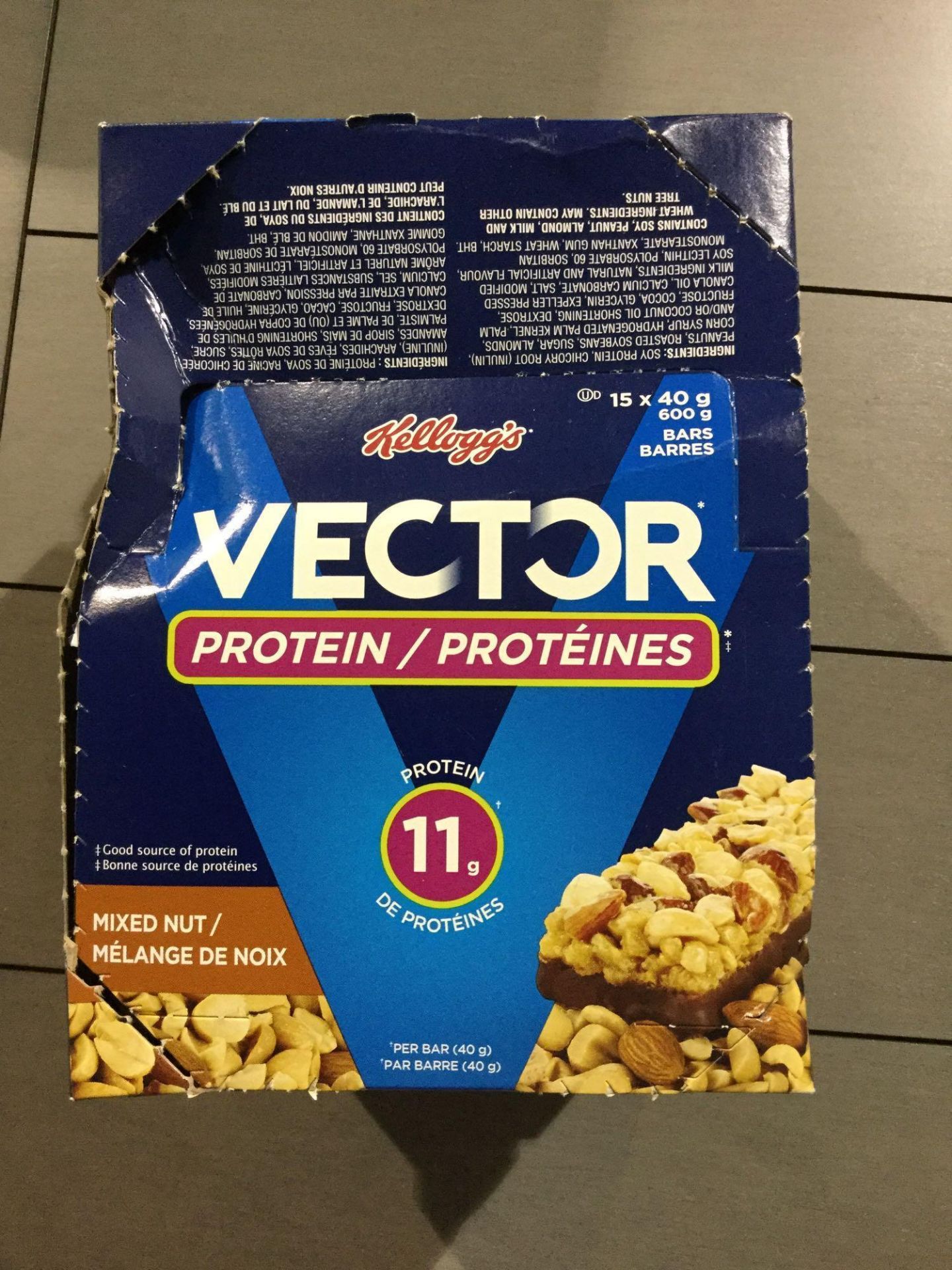 Box of. 15 x 40 gKellogg's Vector Bars- Mixed Nut