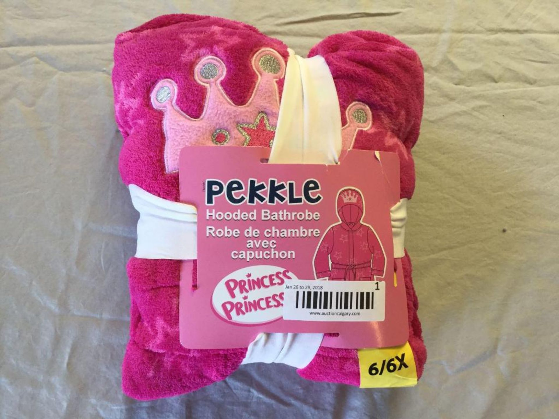 Pekkle Kid’s Pink Hooded Bathrobe 6/6X