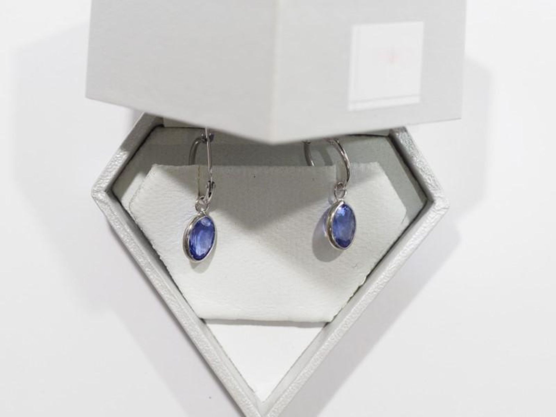 14K Gold Genuine Tanzanite (2.90ct) Hoop Earrings. Insurance Value $1500 (67-GC29) - Image 3 of 4