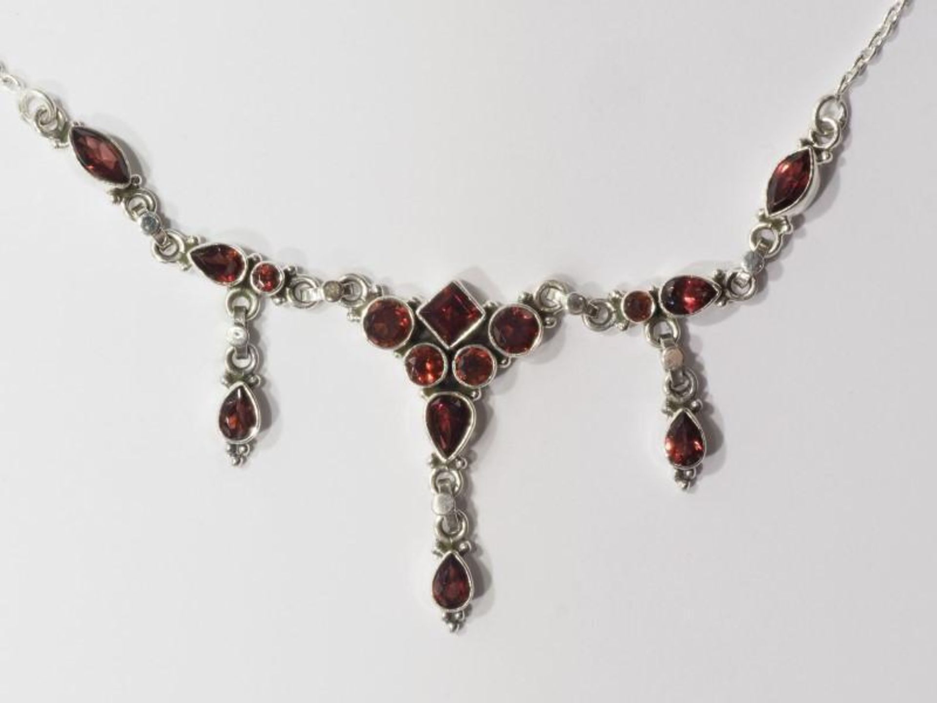 Sterling Silver Genuine Garnet (January Birthstone) (Approx 10.0ct) Necklace. Retail $600 (55-GC29)