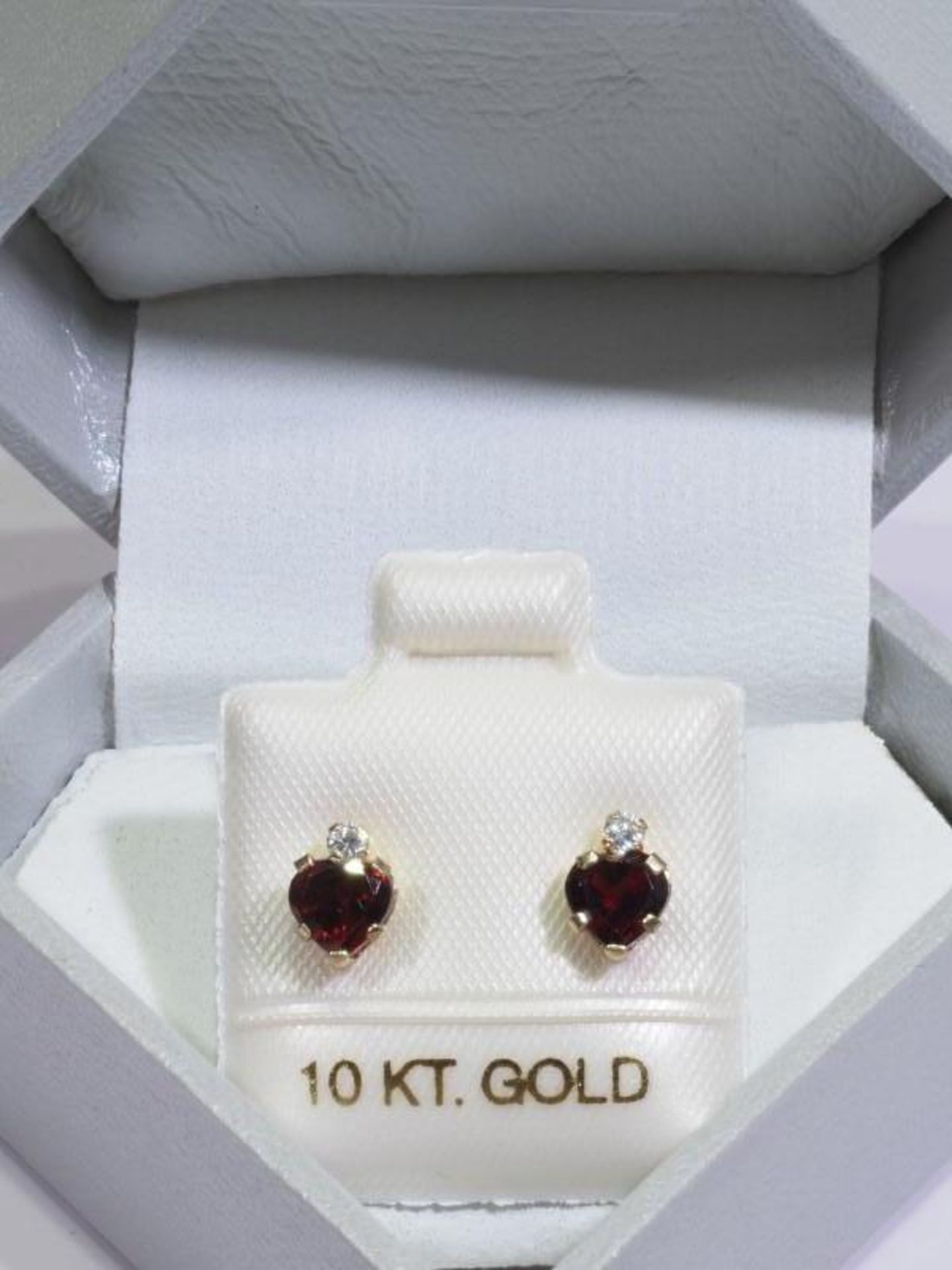 10K Gold Heart Shaped Garnet (January Birthstone) and Cubic Zirconia Earrings. Retail $200 (65-GC29) - Bild 2 aus 2