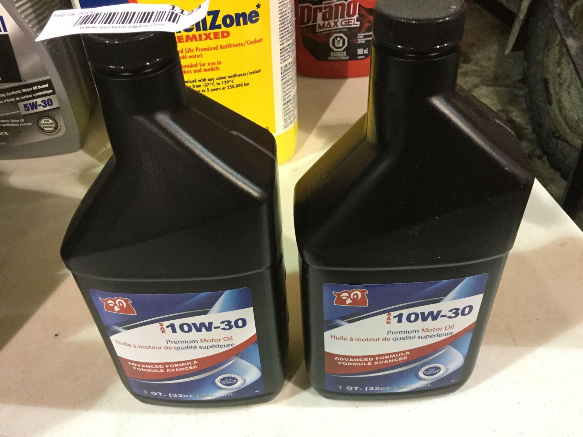 Lot of 2 - 946 mL SAE 10W - 30