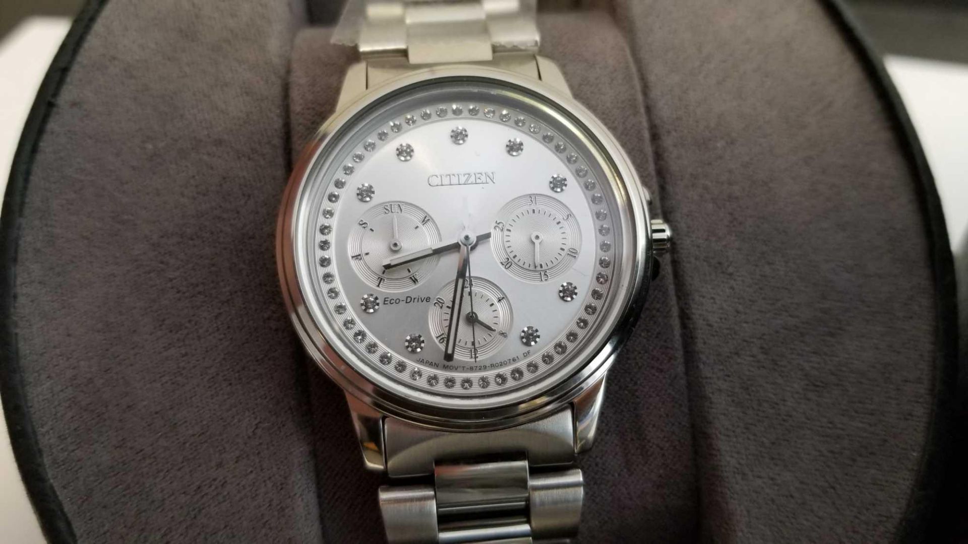 Citizen Eco-Drive Watch - Ladies Silver tones with Crystals on Face - Bild 2 aus 2