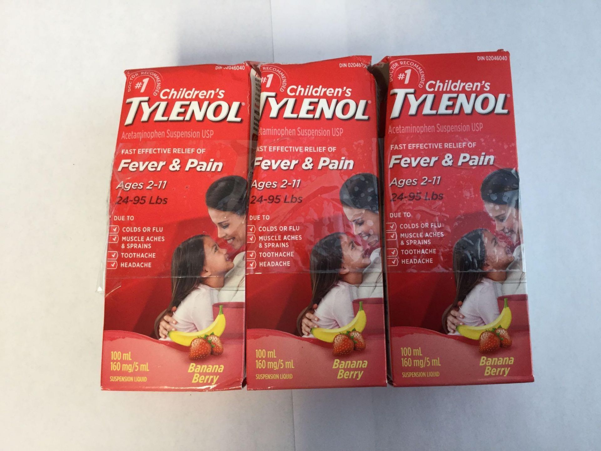 Lot of 3 x 100 mL Children's Tylenol - Banana Berry