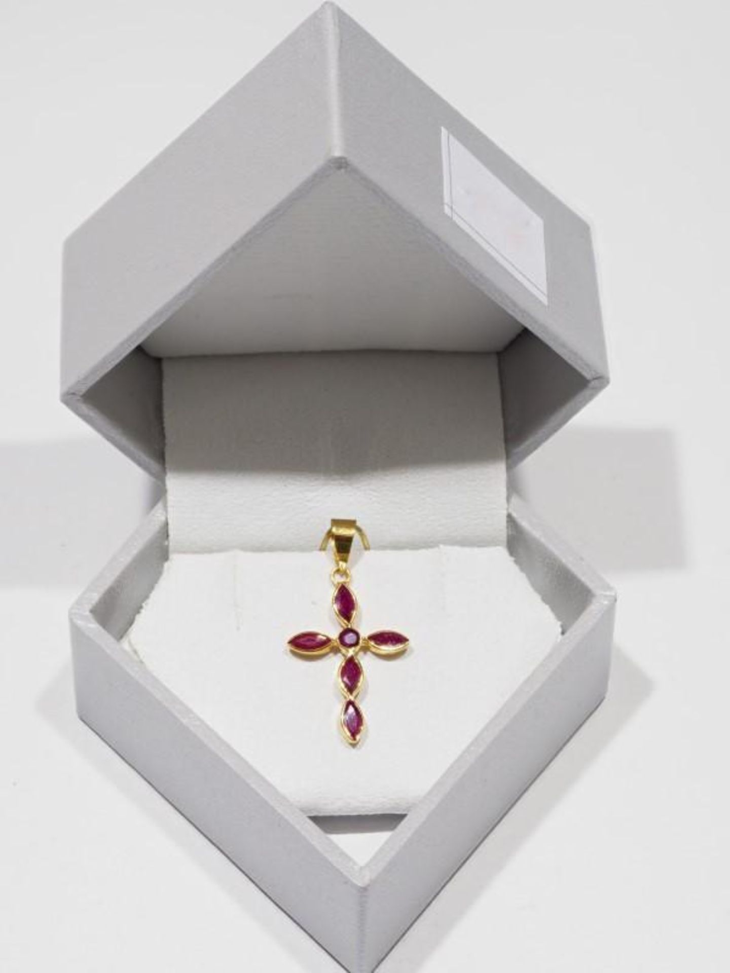18K Yellow Gold Ruby (0.30ct) Cross Shaped Pendant. Insurance Value $1200 - Image 2 of 3