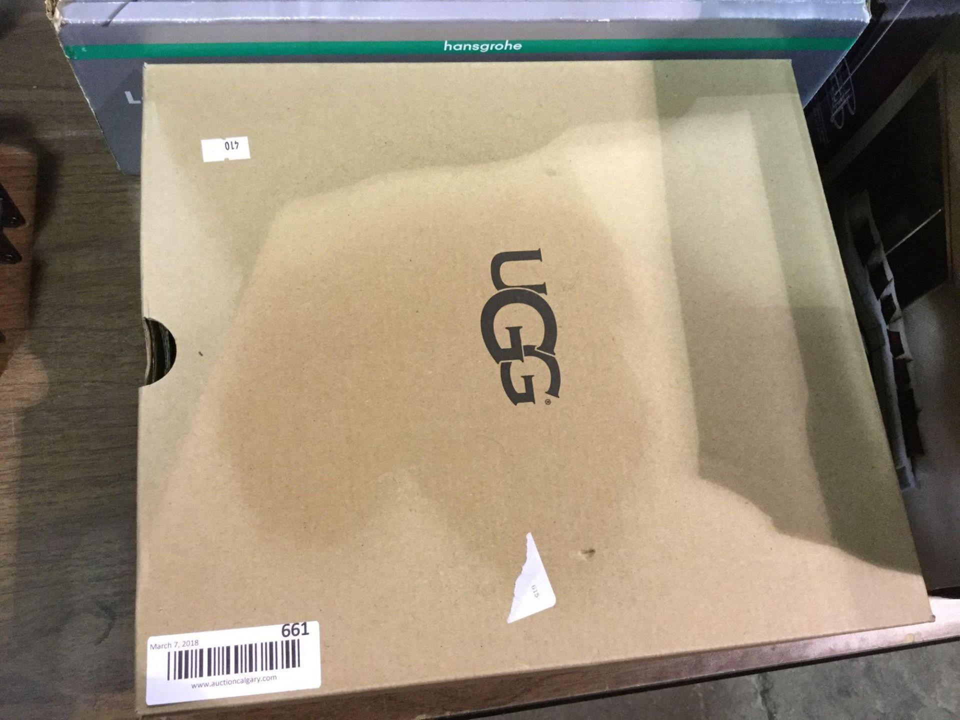 Uggs Ladies' Size 8 Boots - Image 2 of 2
