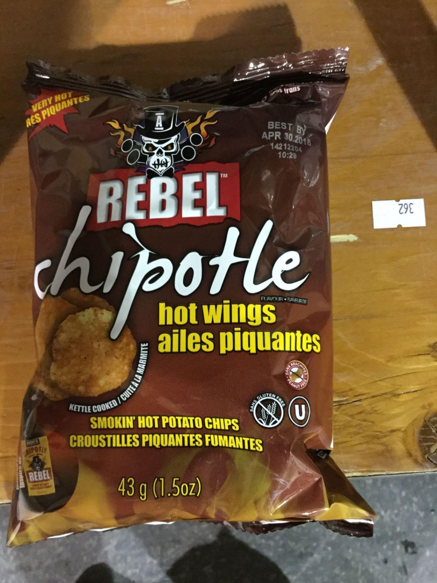 Case of 24 x 43g Rebel Potato Chips - Chipotle Hot wing - Image 2 of 2