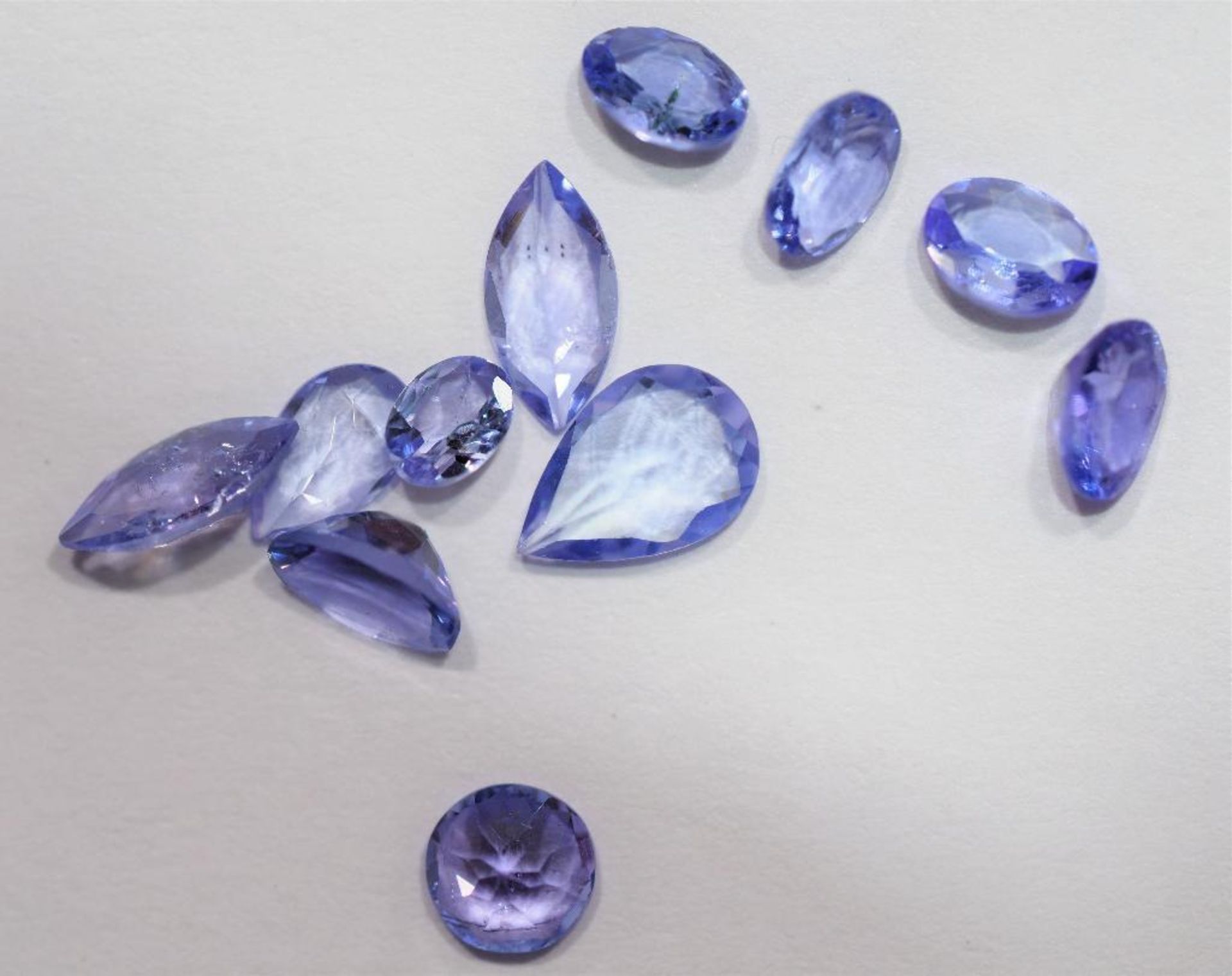 Genuine Garnet (app. 0.7ct) Briolette Drop Amethyst (Feb. Birthstone app. 10ct), Tanzanite (app.2ct) - Image 2 of 5