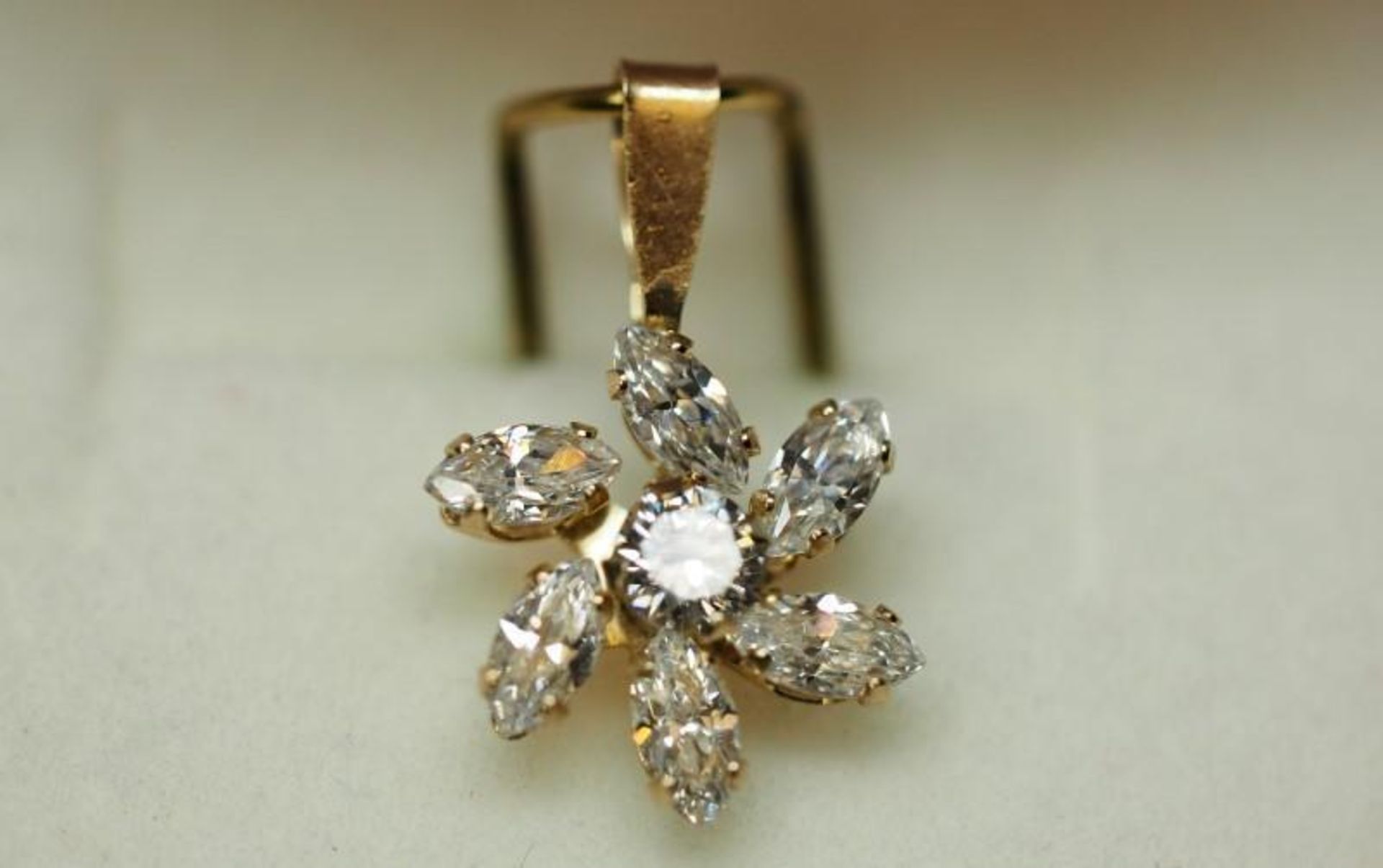 2 10K Yellow Gold Cubic Zirconia Pink Flower Shaped Pendants Retail $200 (29 - AL-4 ) - Image 2 of 3