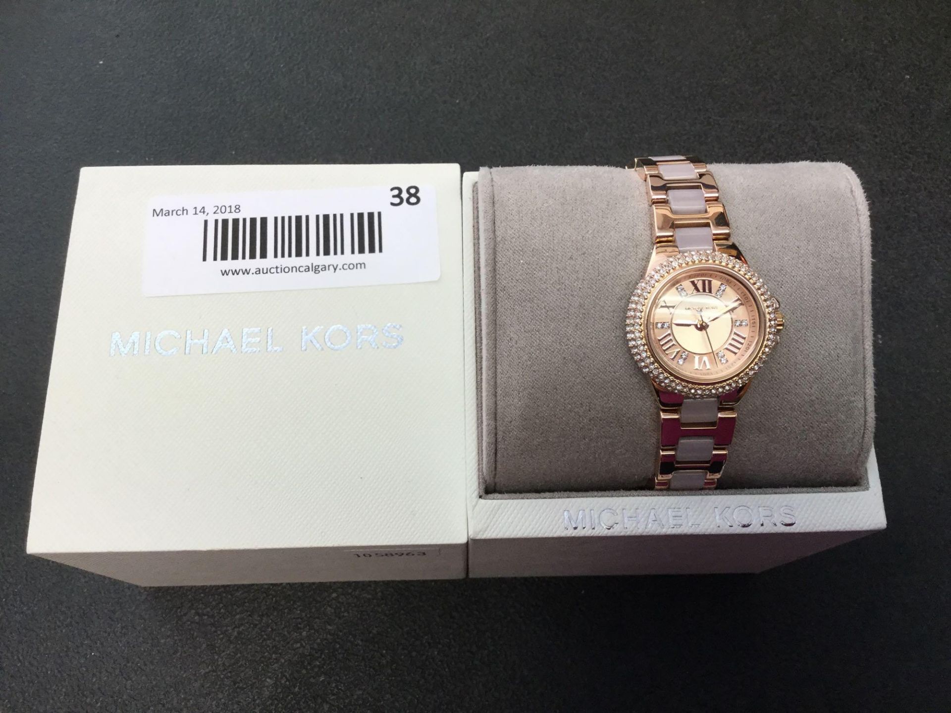 Michael Kors Women's watch - Copper tone Face and Band - Box Included