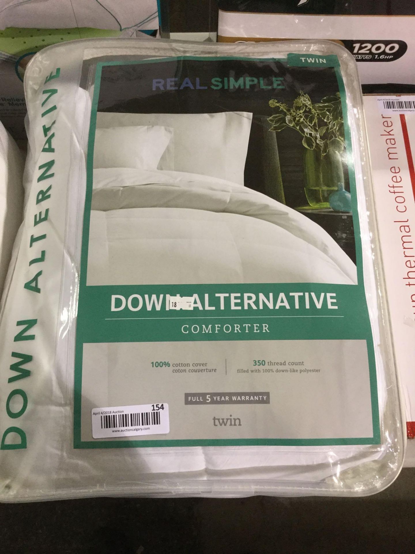 Real Simple - Twin Down alternative Duvet