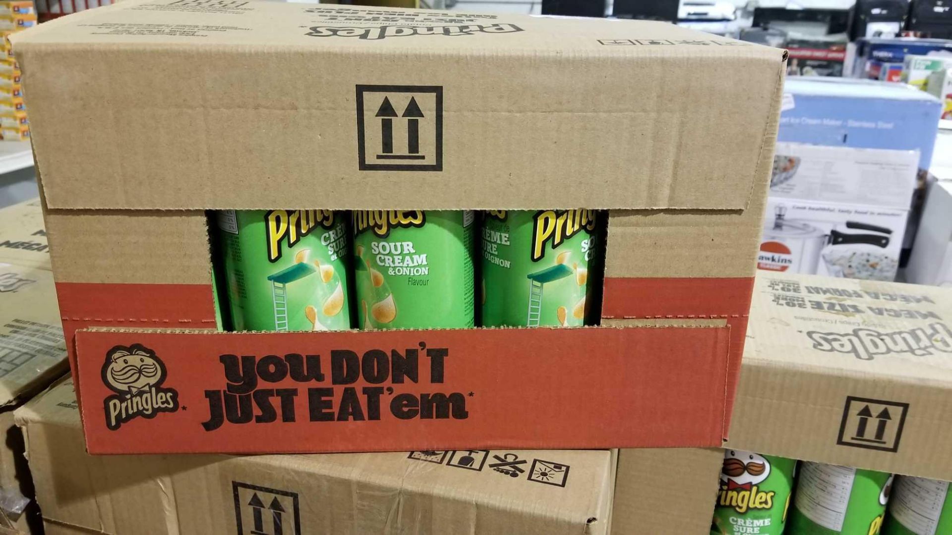 Case of 14 x 156 g Pringles Cans - Sour Cream and Onion