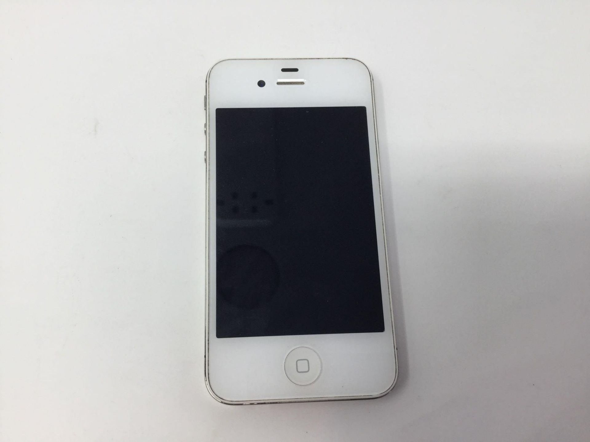 iPhone 4 White 16GB - Image 2 of 3