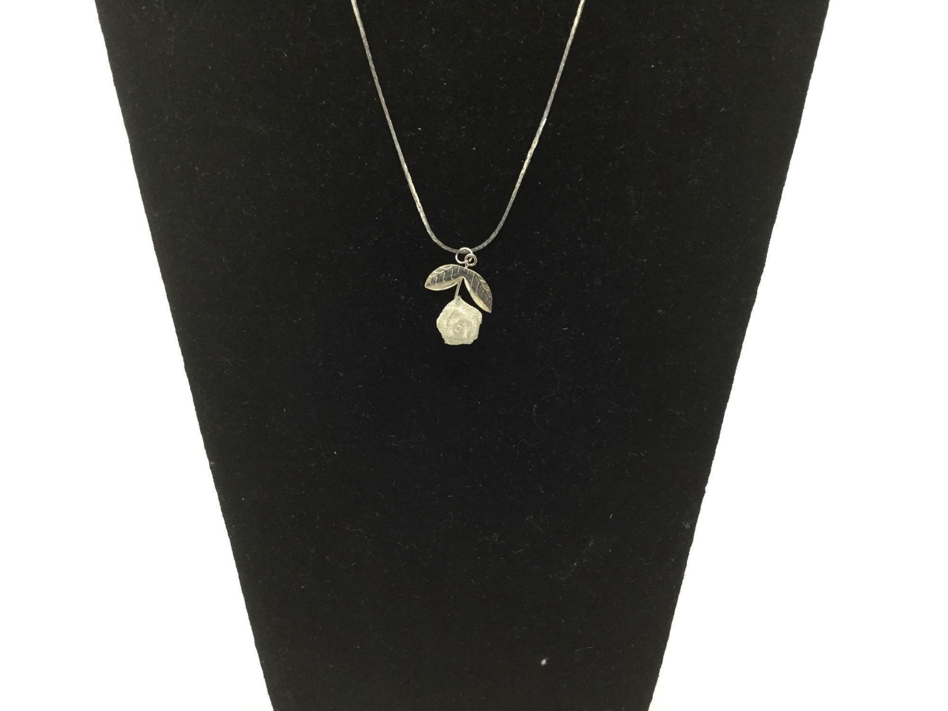 S.S Rose Pendant Necklace - Image 2 of 2